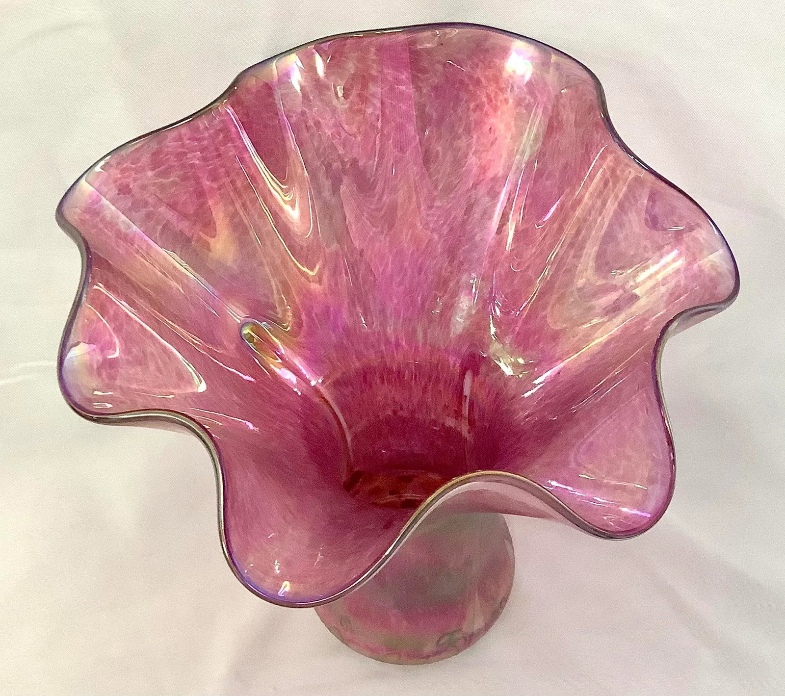 Loetz-Style Handblown Iridescent Cranberry Vase With Ruffled Rim - 3