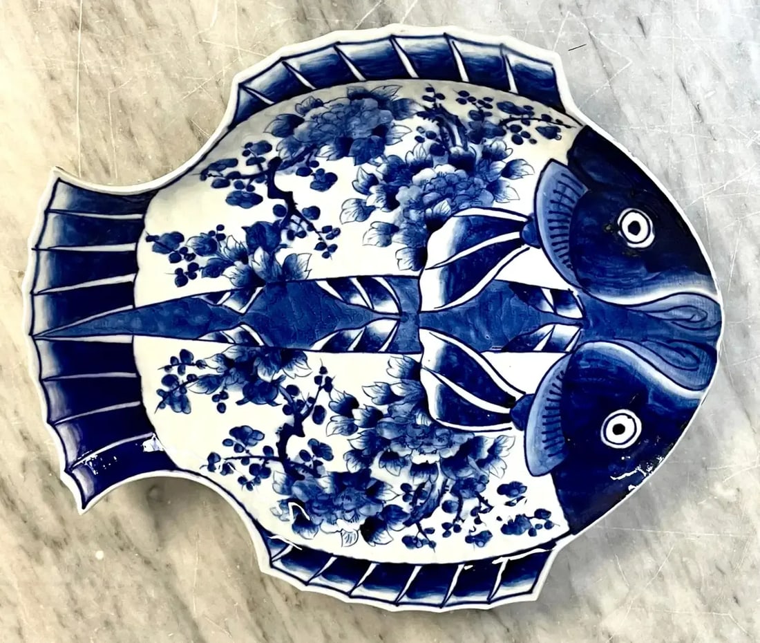 Early 20th Century Meiji Period Signed Fukagawa Blue & White Fish 'Flounder' Plate - 5