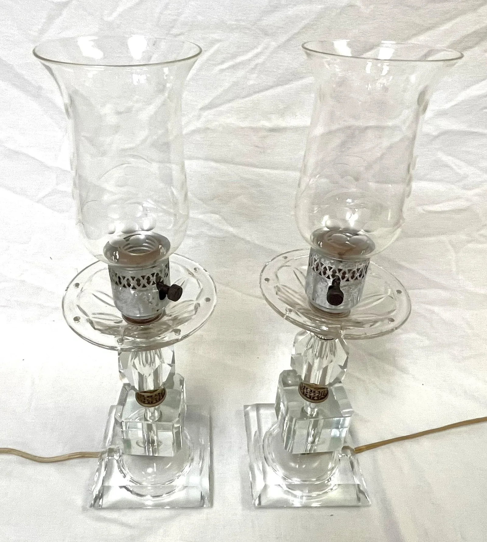 1930's Etched Glass and Lucite Boudoir Vanity Lamps- a Pair - 3