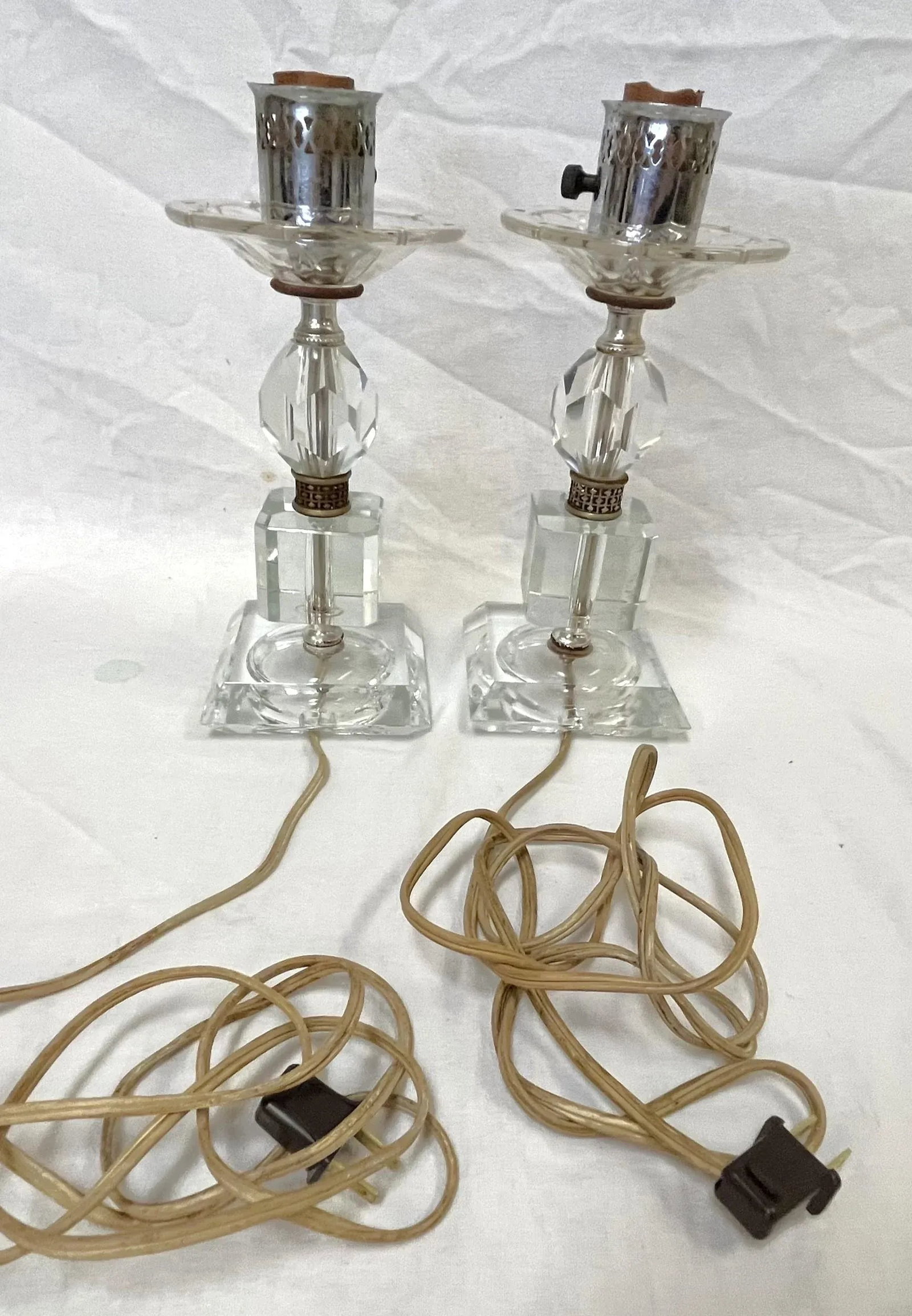 1930's Etched Glass and Lucite Boudoir Vanity Lamps- a Pair - 5