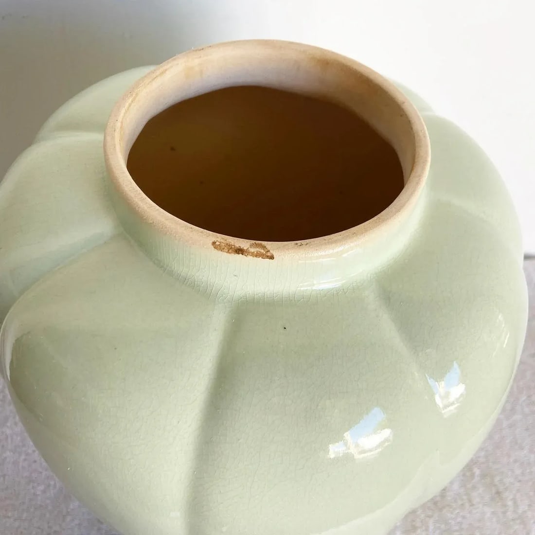 Postmodern Light Green Scalloped Ceramic Vase - 5
