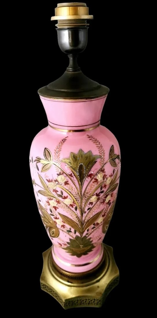 Late 19th Century Napoleon III Style French Lamp in Hand-Painted Opaline Glass - 2