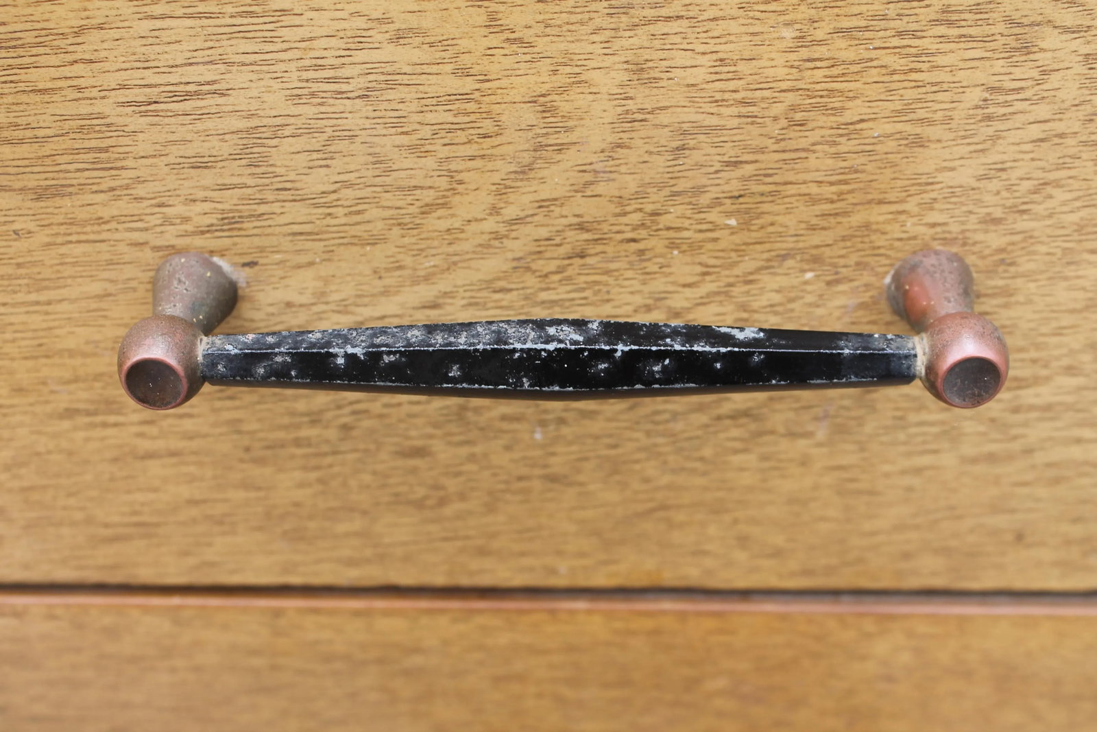 1960's Modern Light Toned Wood 12 Drawer Standard Dresser. Unique Hardware - 6