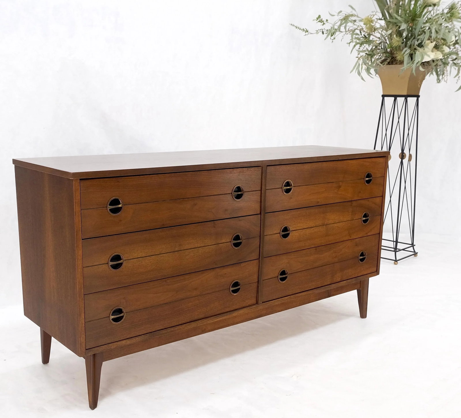 Danish Mid Century Modern 6 Drawers Walnut Double Dresser Credenza Round Pulls - 4