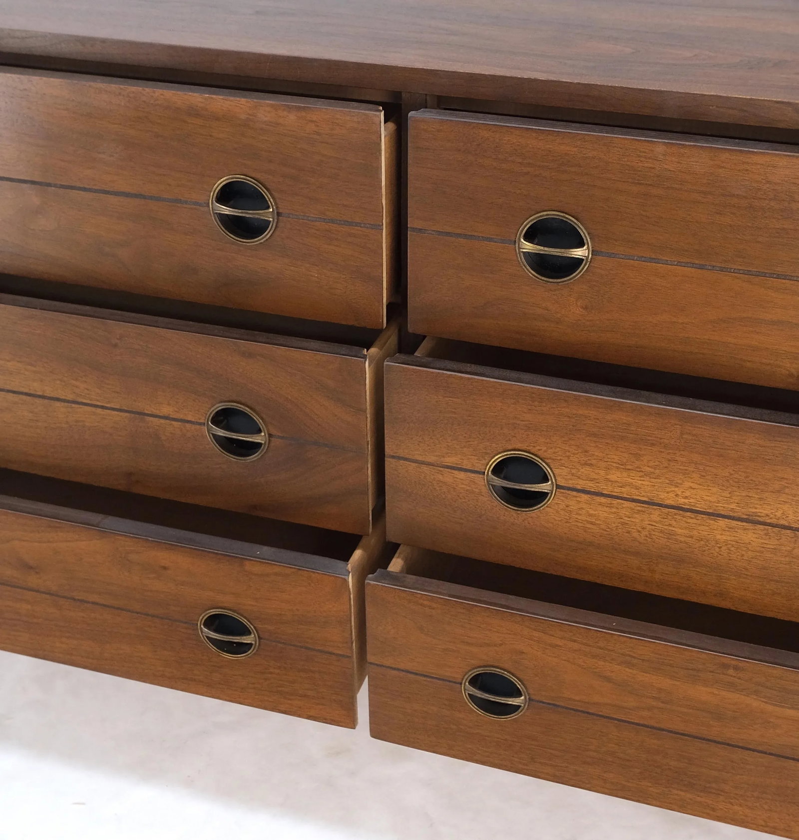 Danish Mid Century Modern 6 Drawers Walnut Double Dresser Credenza Round Pulls - 7