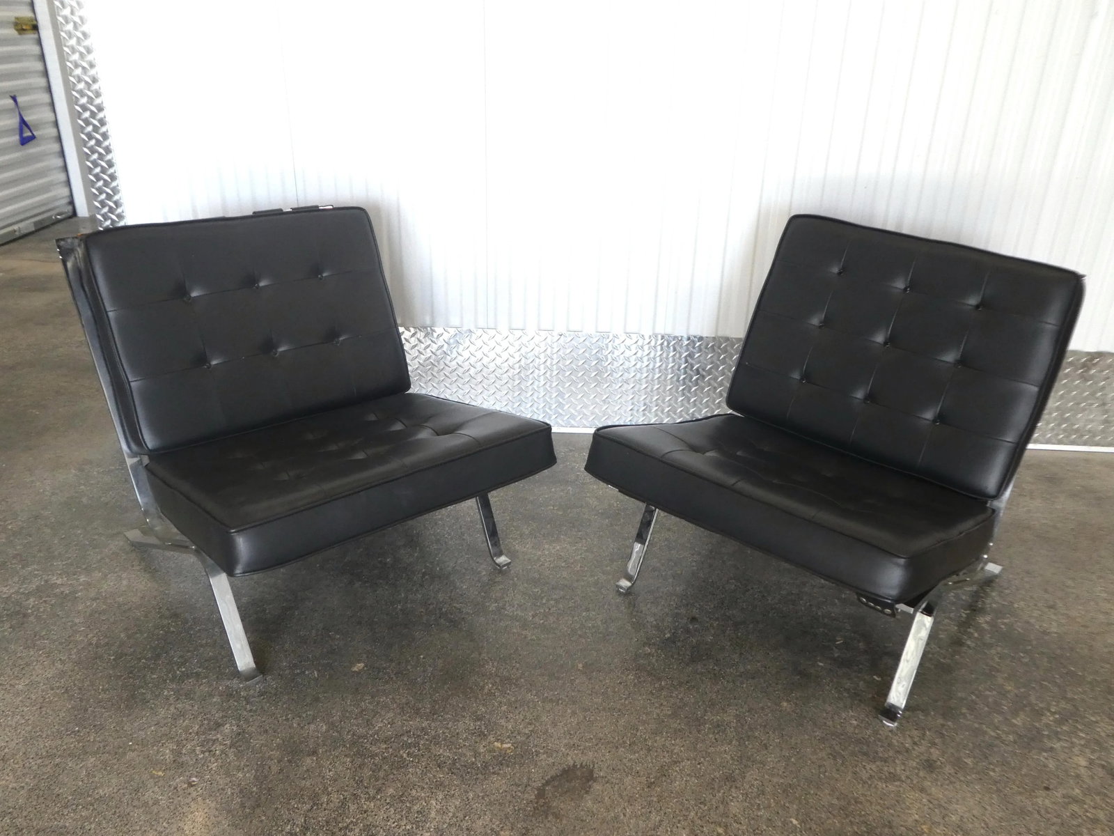 De Sede Robert Haussmann Mid Century Modern Architectural Leather Rh 301 Lounge Chairs - a Pair - 2