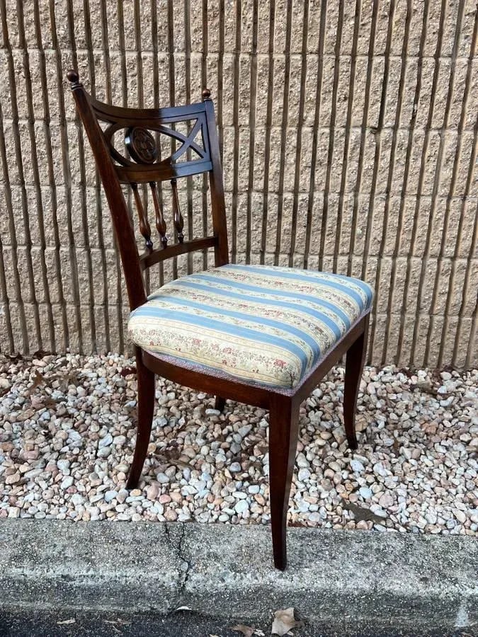 Set of Six Antique Regency Style Mahogany Dining Chairs - 4