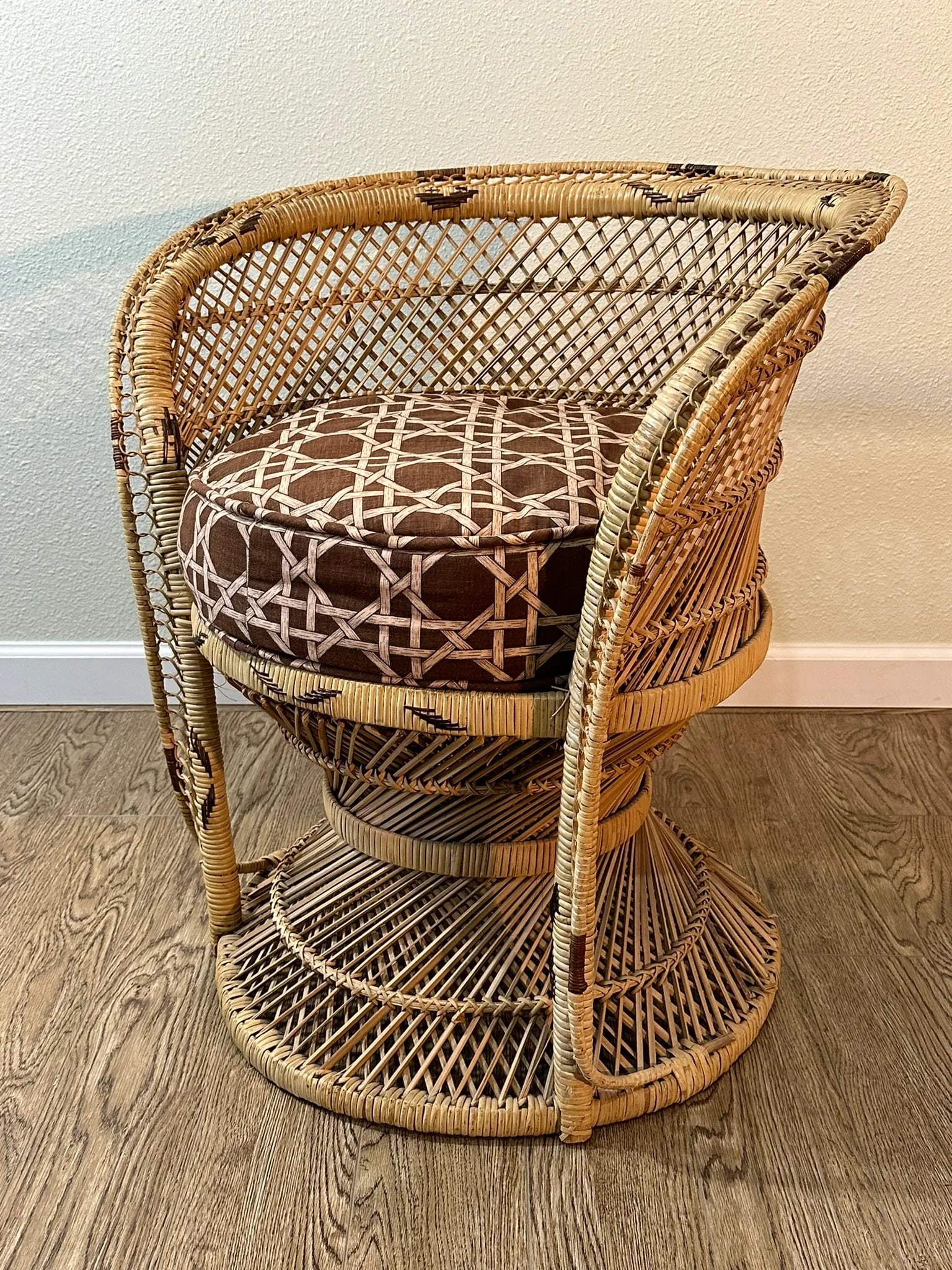 1970s Mid-Century Natural Woven Rattan Side Chair With Cushion - 3