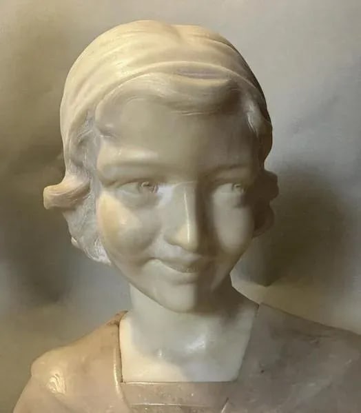 Antique Victorian Carved and Incised Figural Bust of a Girl - 2