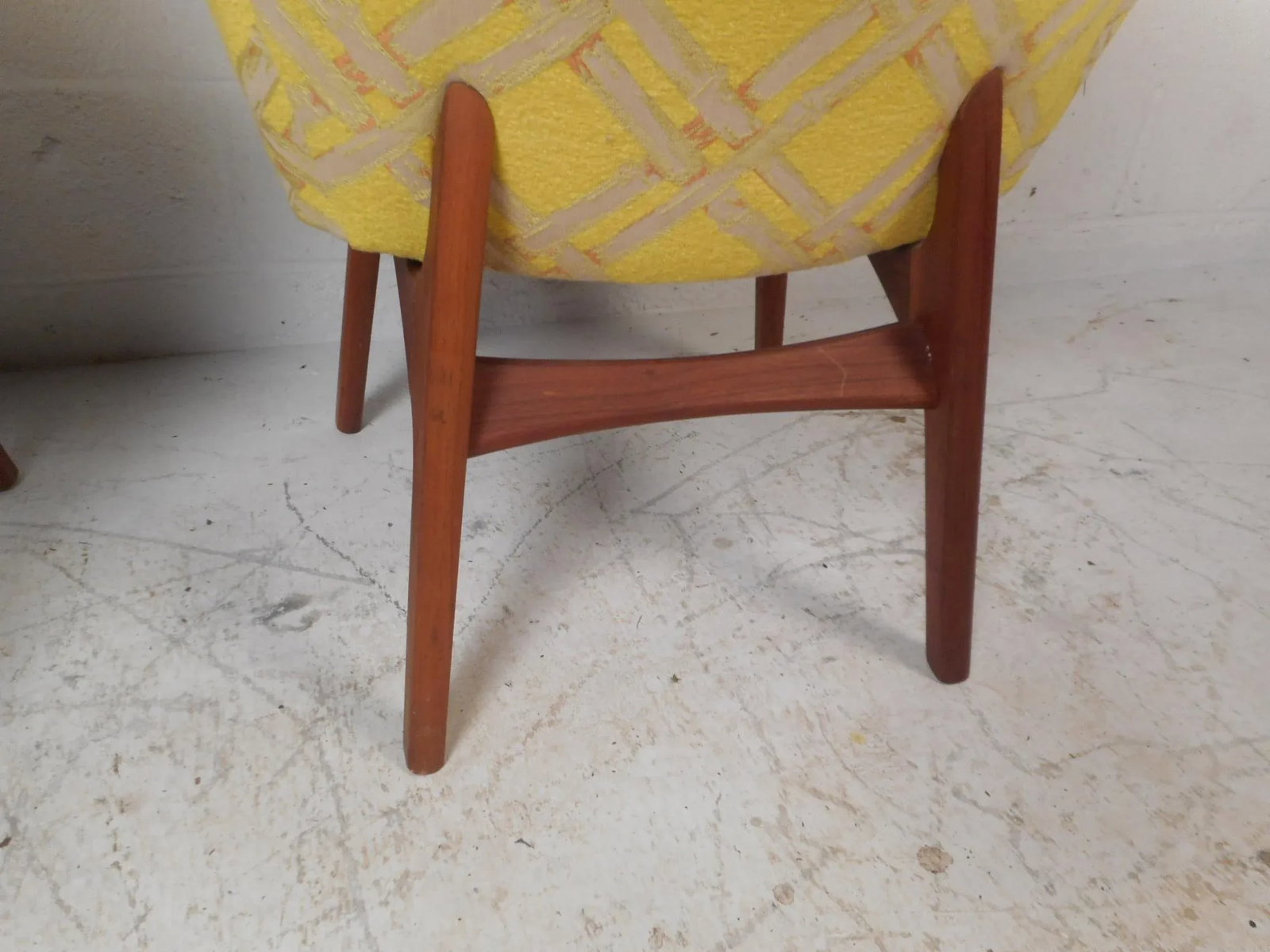 Mid-Century Adrian Pearsall Style Lounge Chairs - a Pair - 9