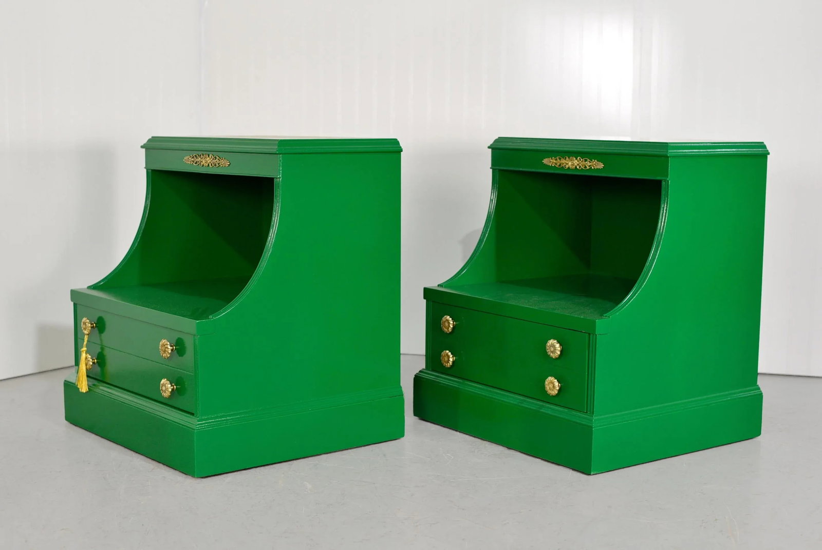 Mid Century Traditional Mahogany Nightstands in Green a Pair- Newly Painted - 2
