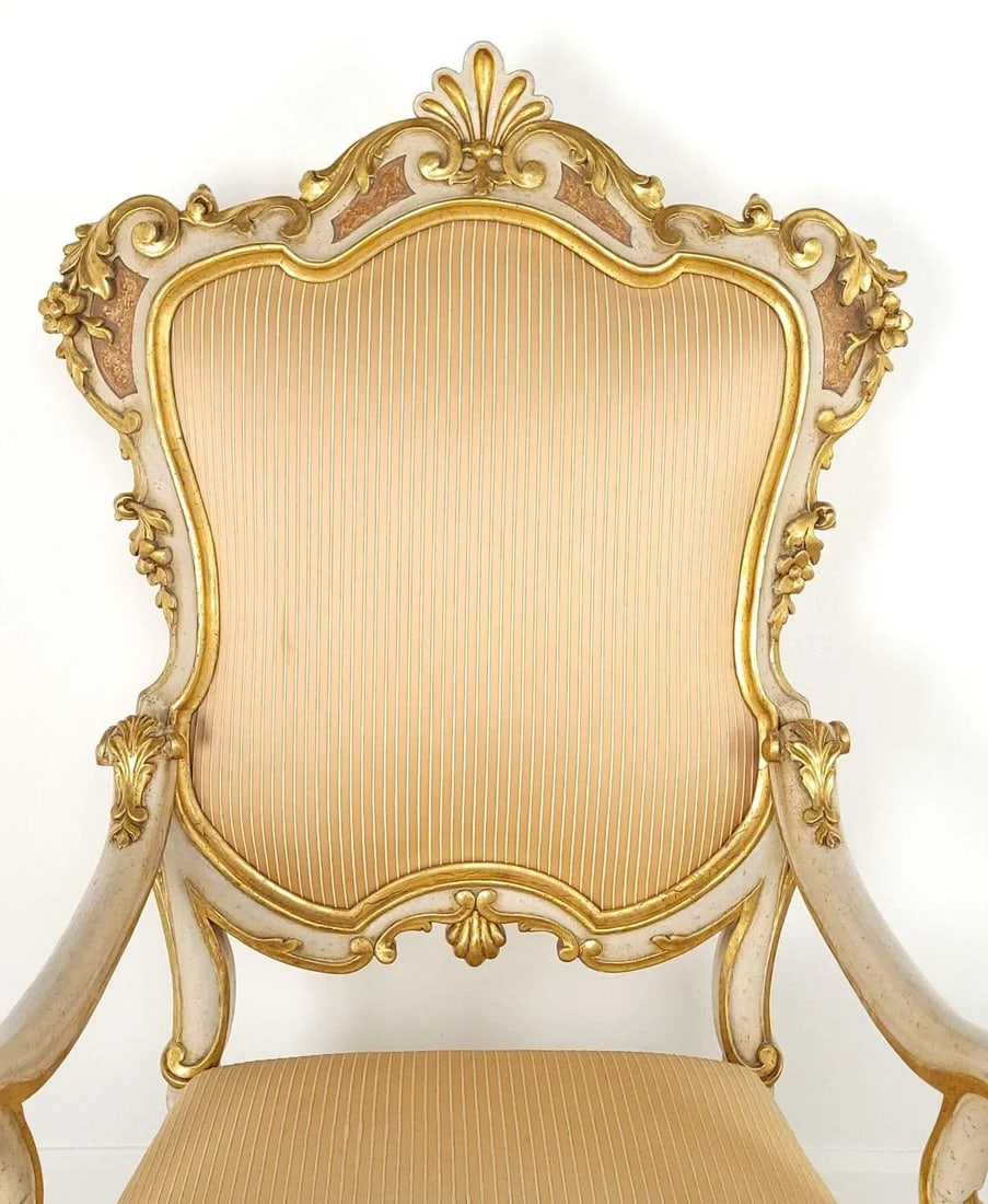 Bespoke Pair of Venetian Armchairs, Circa 1980 - 8