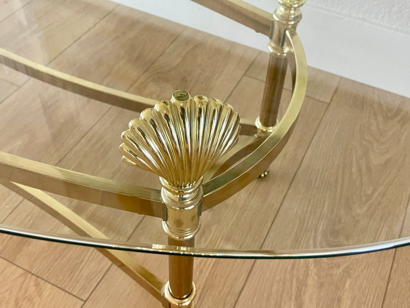 Mid 20th Century Hollywood Regency Maison Jansen Inspired Glass & Brass Shell Coffee Table - 4