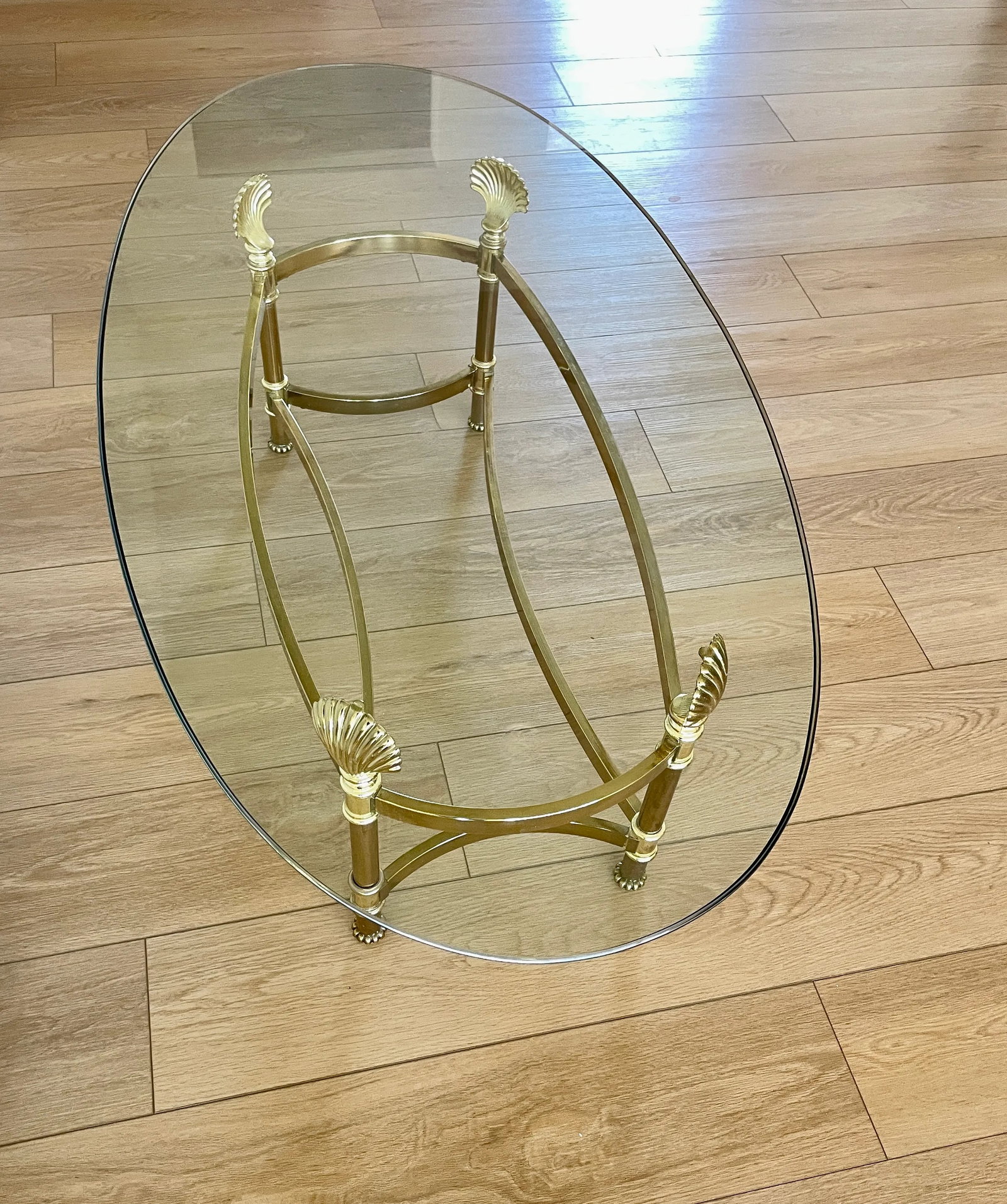 Mid 20th Century Hollywood Regency Maison Jansen Inspired Glass & Brass Shell Coffee Table - 7