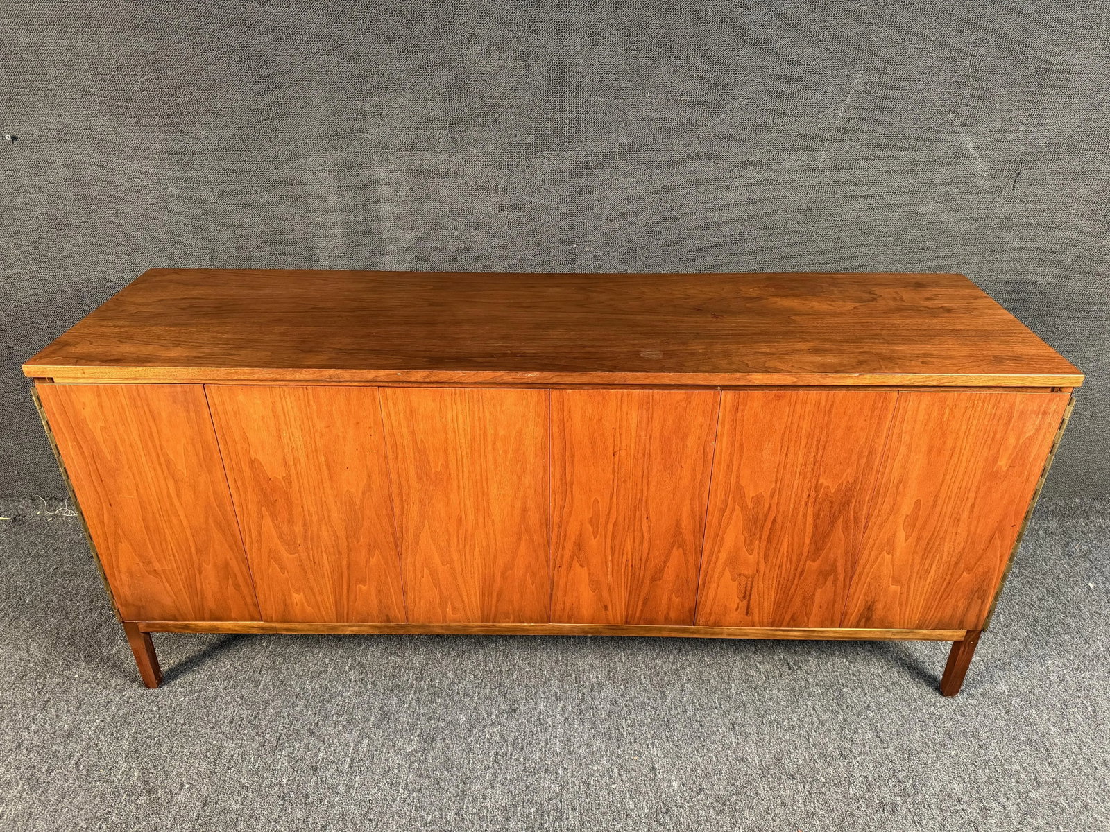 Mid 20th Century Paul McCobb Credenza by Calvin Furniture - 2