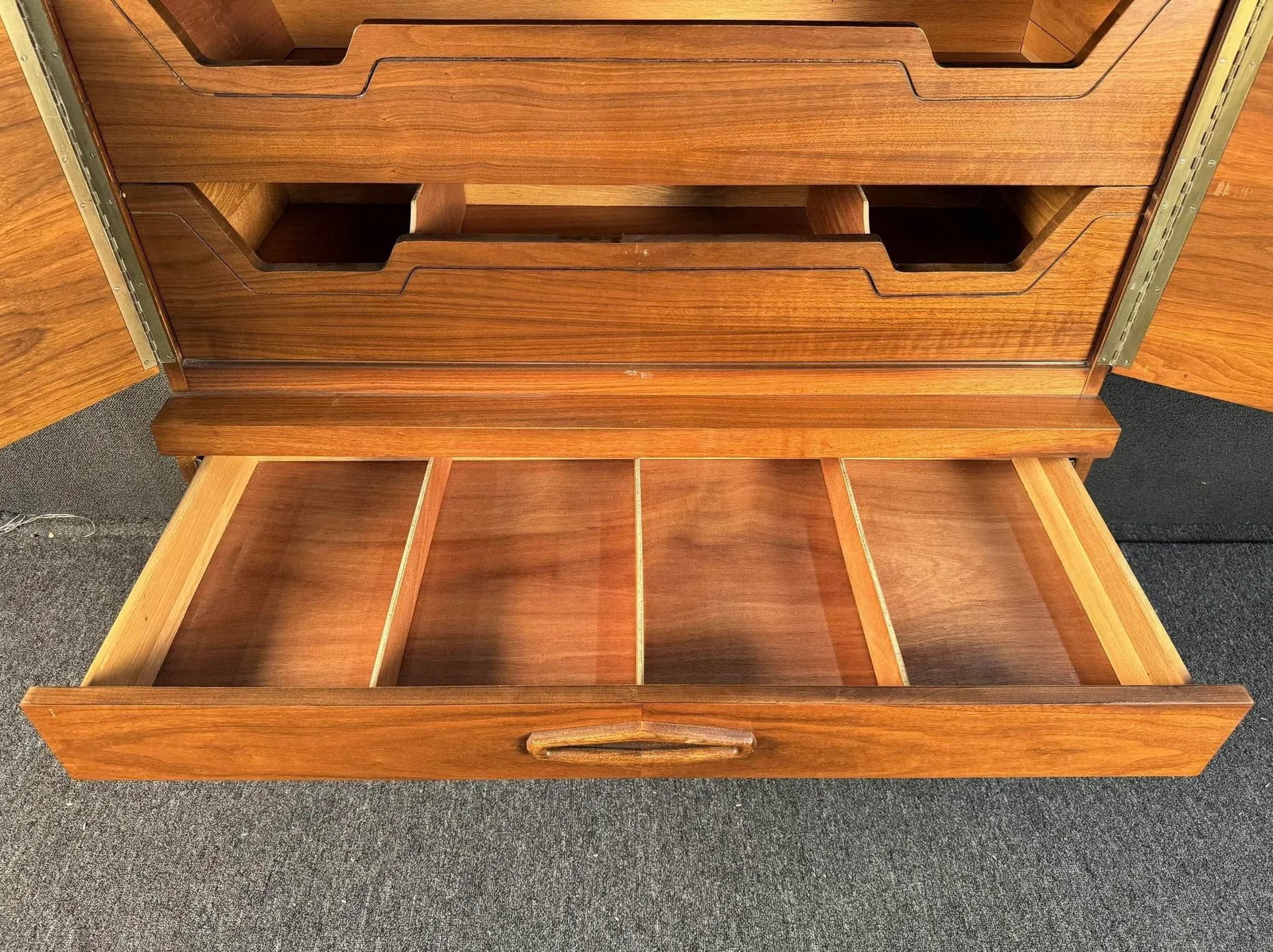 Mid 20th Century Mid-Century Modern Walnut Highboy Dresser - 7