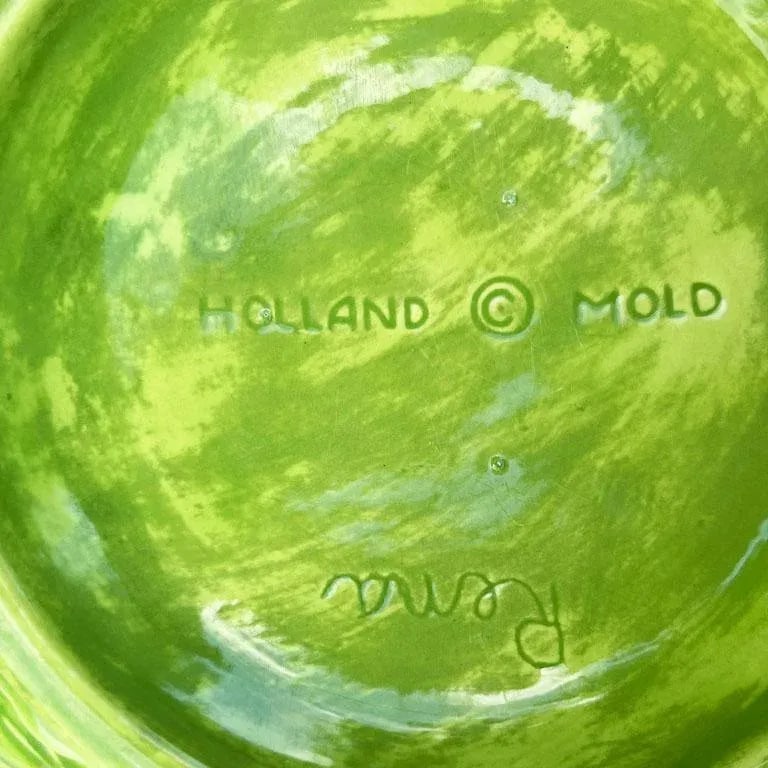 Large 1970s Hollywood Regency Green Ceramic Cabbage Ware Serving Bowl With Lid - 3