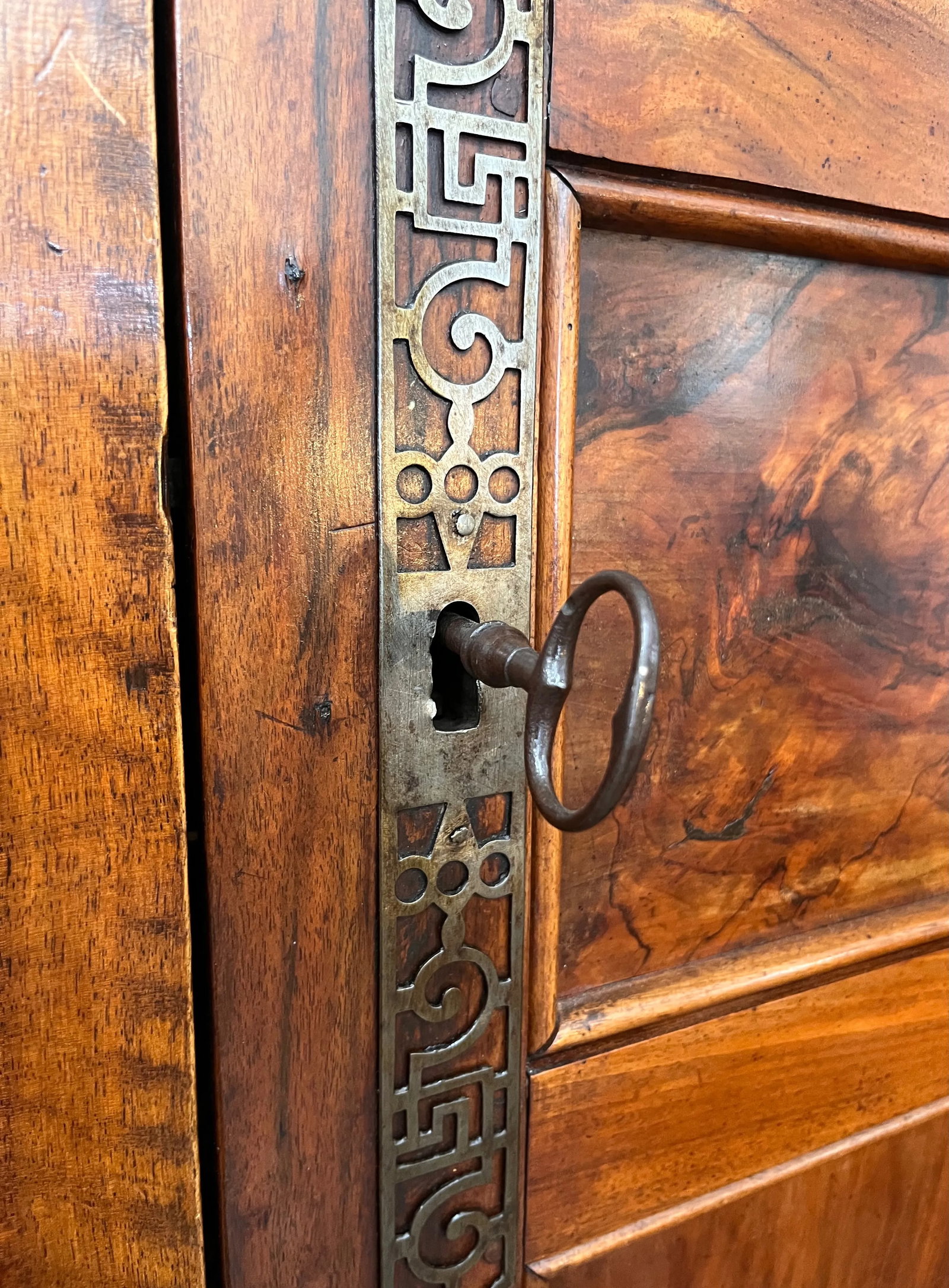 Early 19th Century French Walnut Chateau Armoire - 9