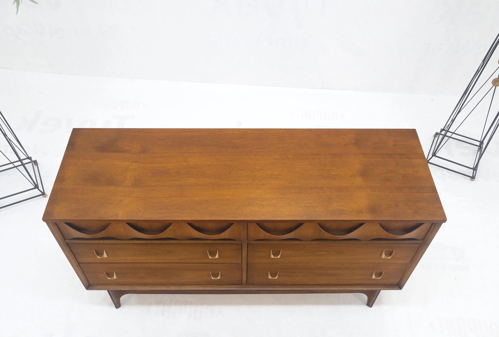 Brasilia Mid Century Modern Walnut 6 Drawer Long Credenza Dresser - 7