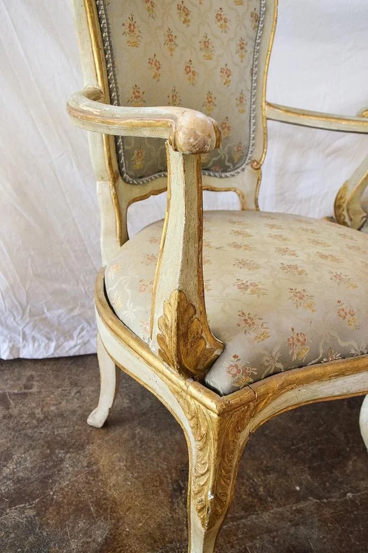 18th Century French Fauteuil Chairs - Set of 2 - 2