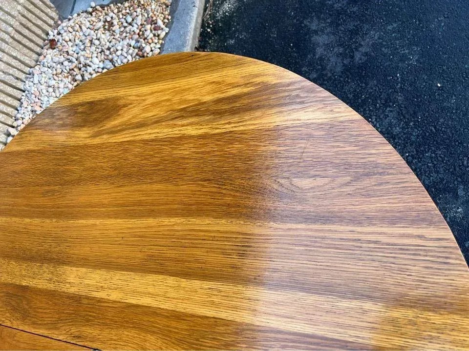 Antique Oak Mission Style Pedestal Round Dining Table With Leaf. - 3