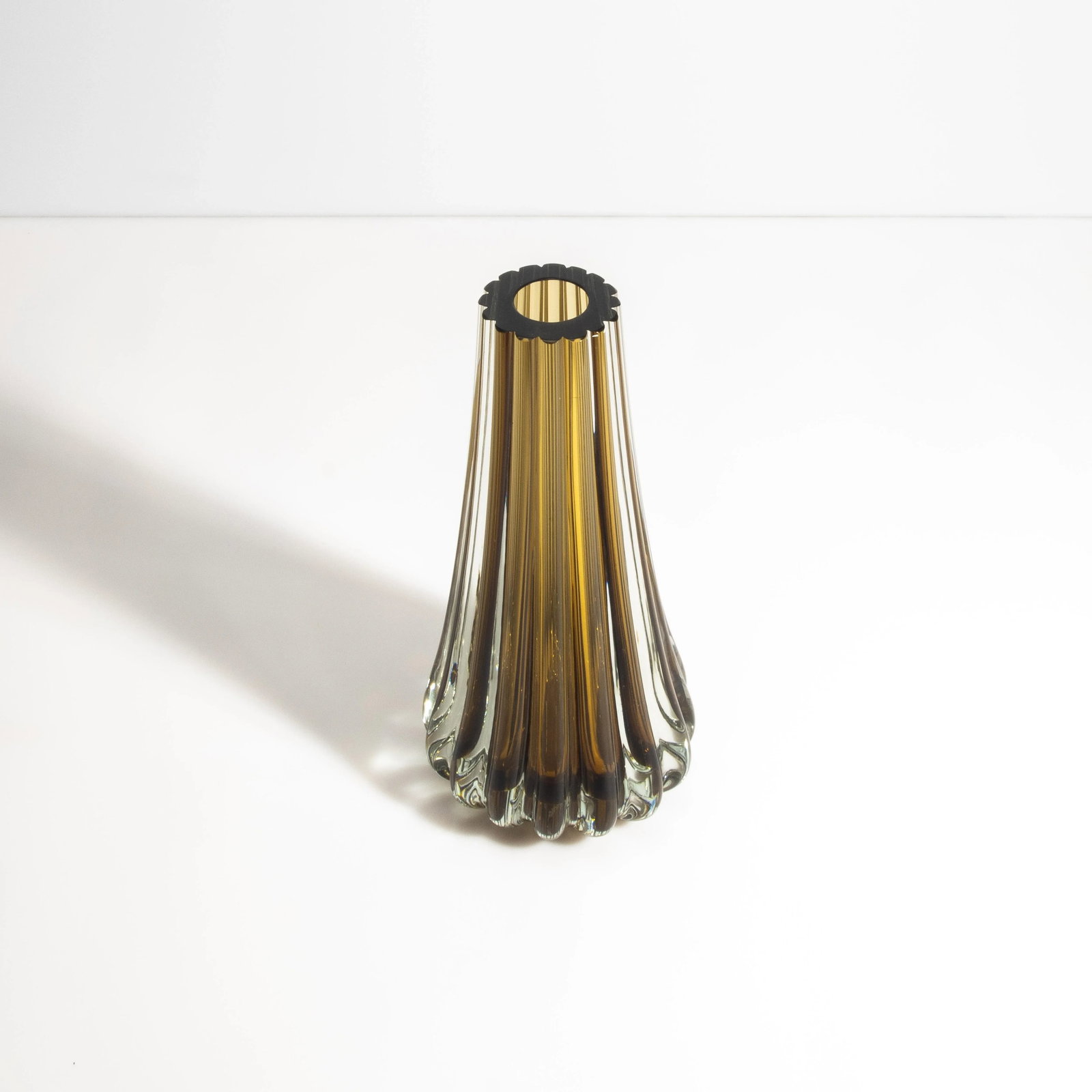 Hand Blown Murano Massiccio Vase in Copper - 4