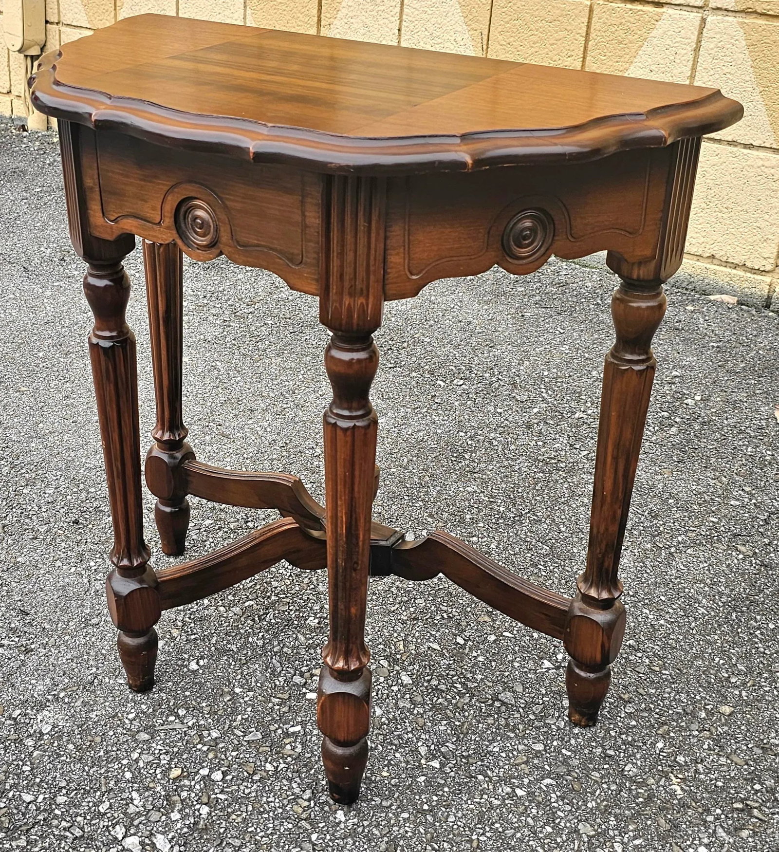 Early 20th Century Edwardian Carved Walnut Stretcher Console Table, Circa 1920s - 2
