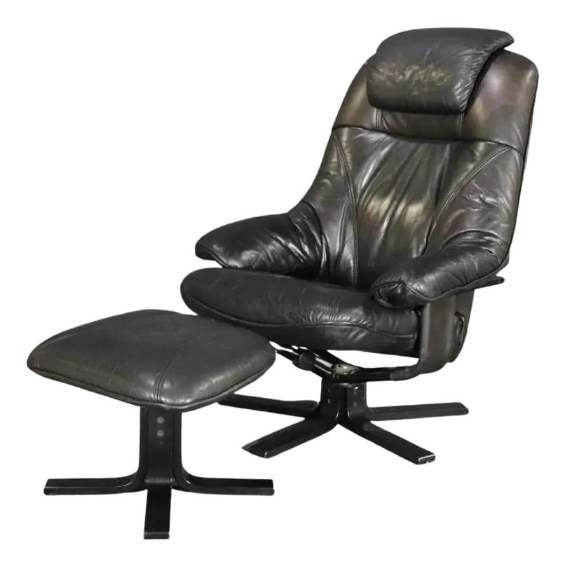 Swivel Leather Lounge W/ Ottoman: Mid-Century Modern style lounge chair with ottoman. Leather upholstery on top of a bentwood base. Please confirm location NY or NJ. Condition: Alterations: Unknown Imperfections: Some Imperfections