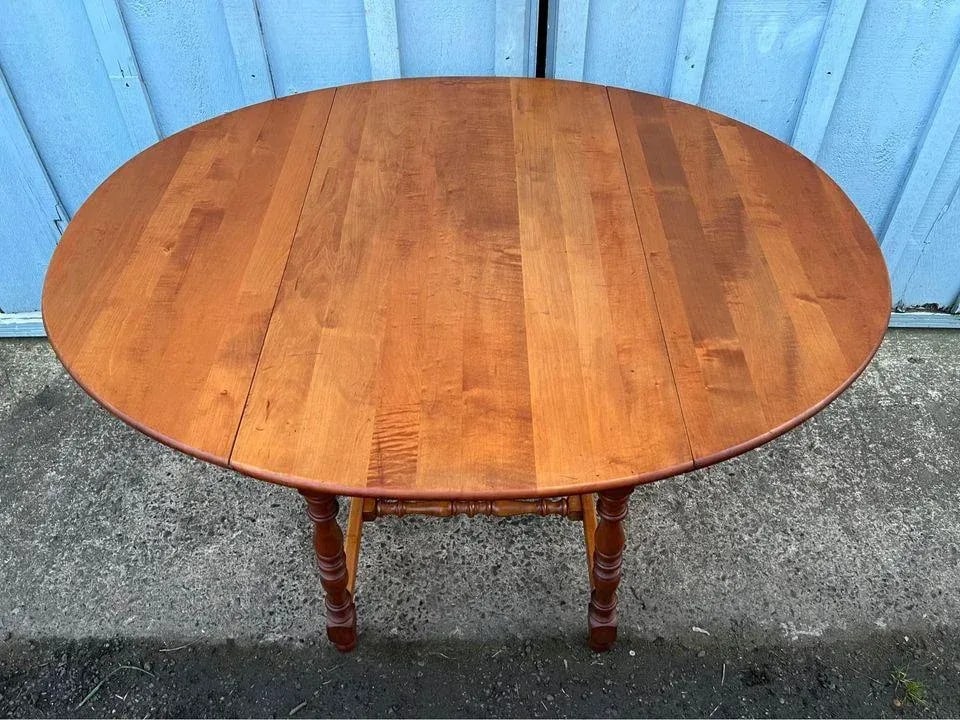 Antique Gate Legs Drop Leaf Dining Table. - 7