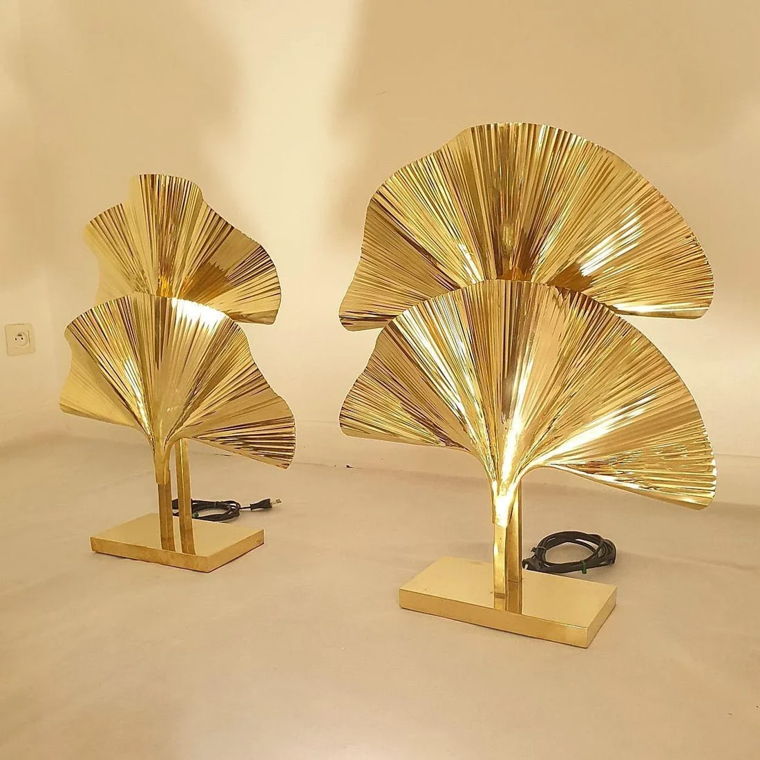 Pair of Ginkgo Brass Table Lamps, Italy - 3