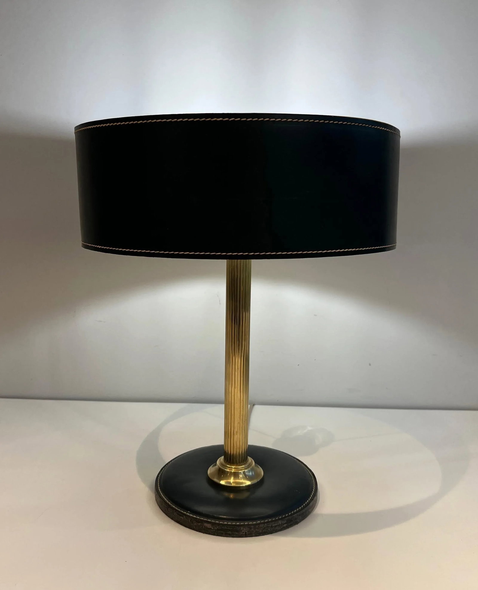 1970 Black Leather and Brass Desk Lamp in the Style of Jacques Adnet - 7
