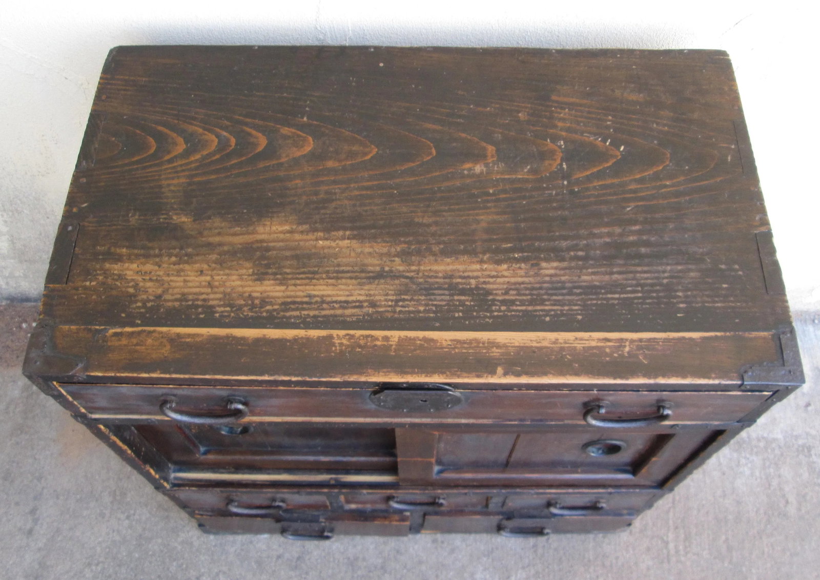 Early 20th Century Antique Japanese Wooden Tansu Chest 6 Drawer 2 Sliding Doors - 2