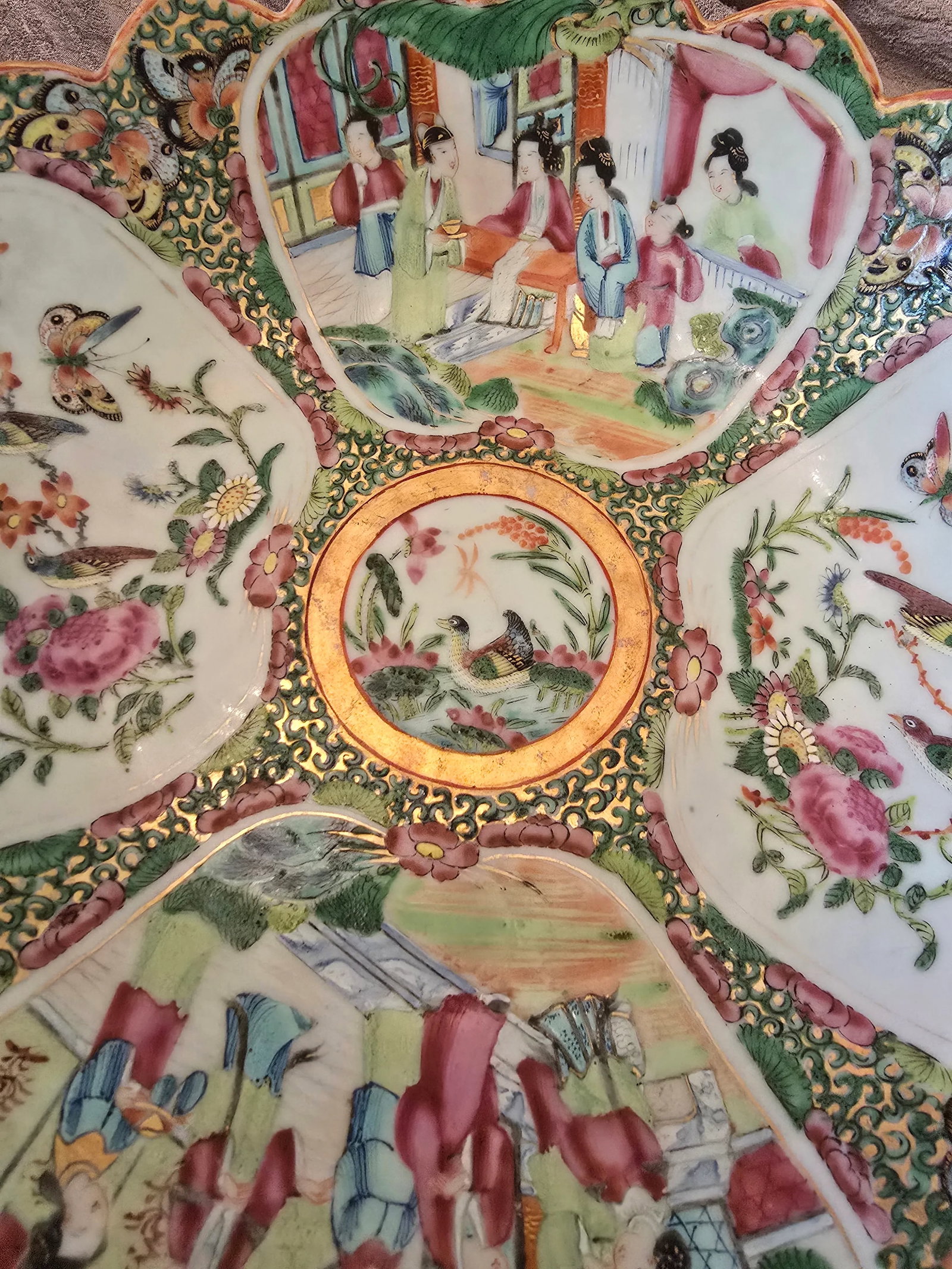 Antique Chinese Porcelain Large Rose Medallion Bowl - 11