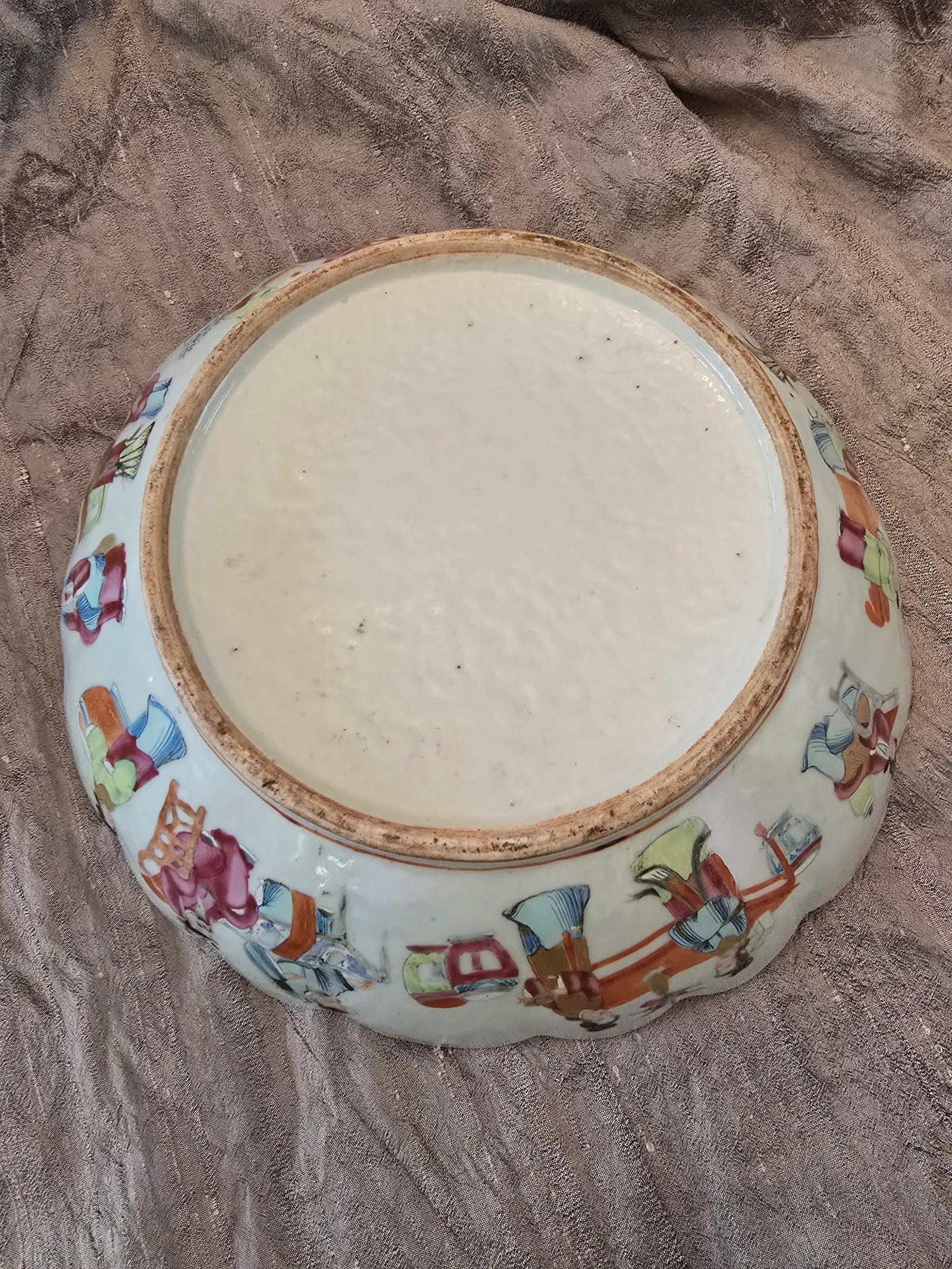 Antique Chinese Porcelain Large Rose Medallion Bowl - 12