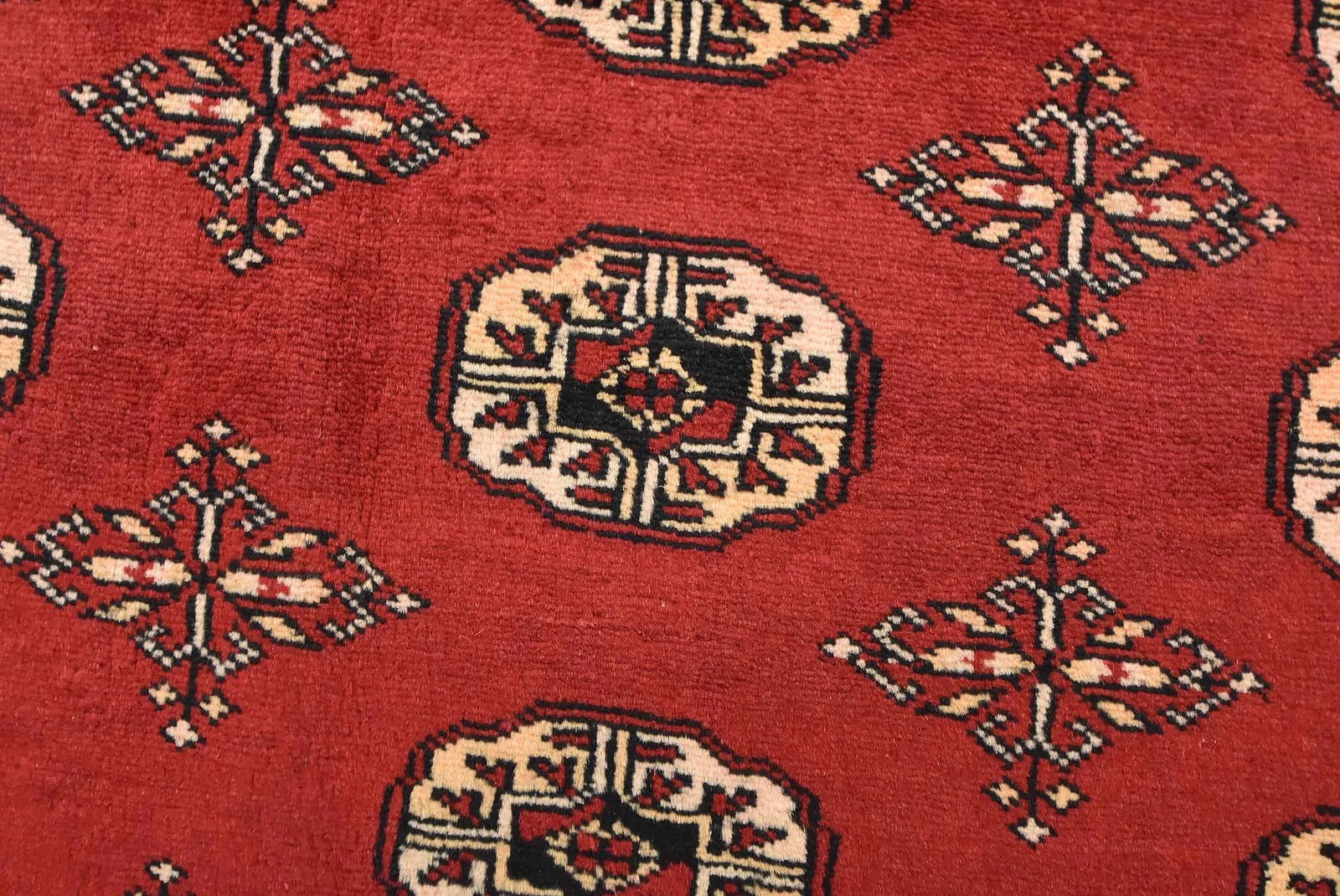 Bokhara Rug 6â€™1â€ X 10â€™2â€ - 4