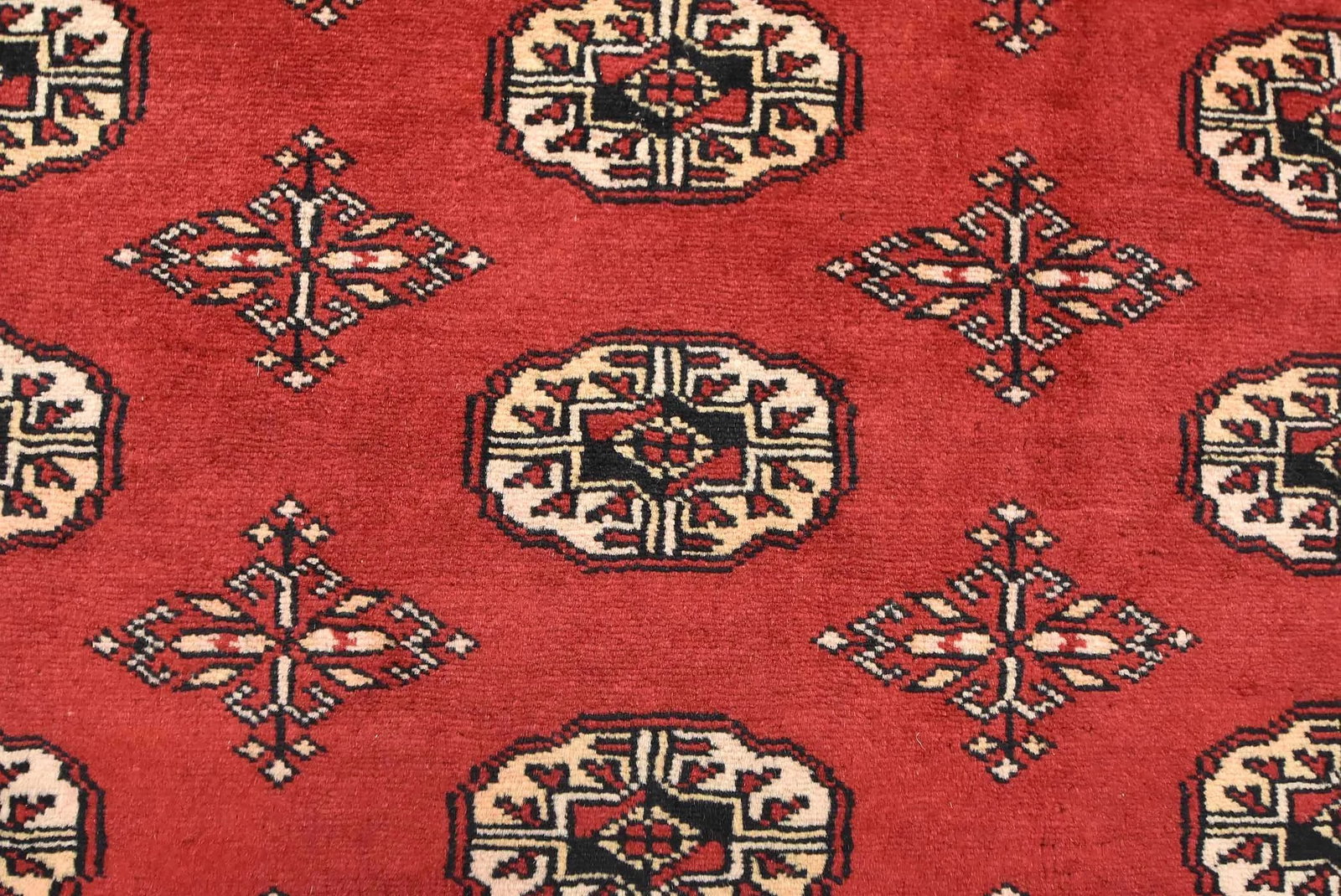 Bokhara Rug 6â€™1â€ X 10â€™2â€ - 7