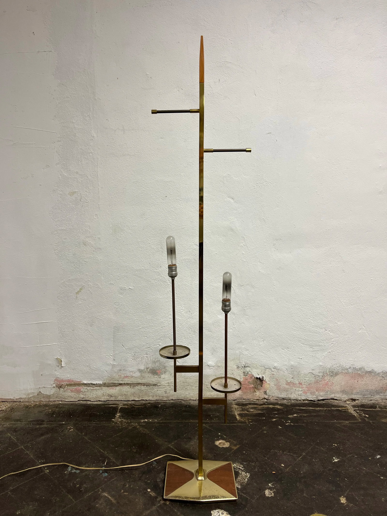 Mid Century Brass Floor Lamp Parzinger Laurel Thurston - 4