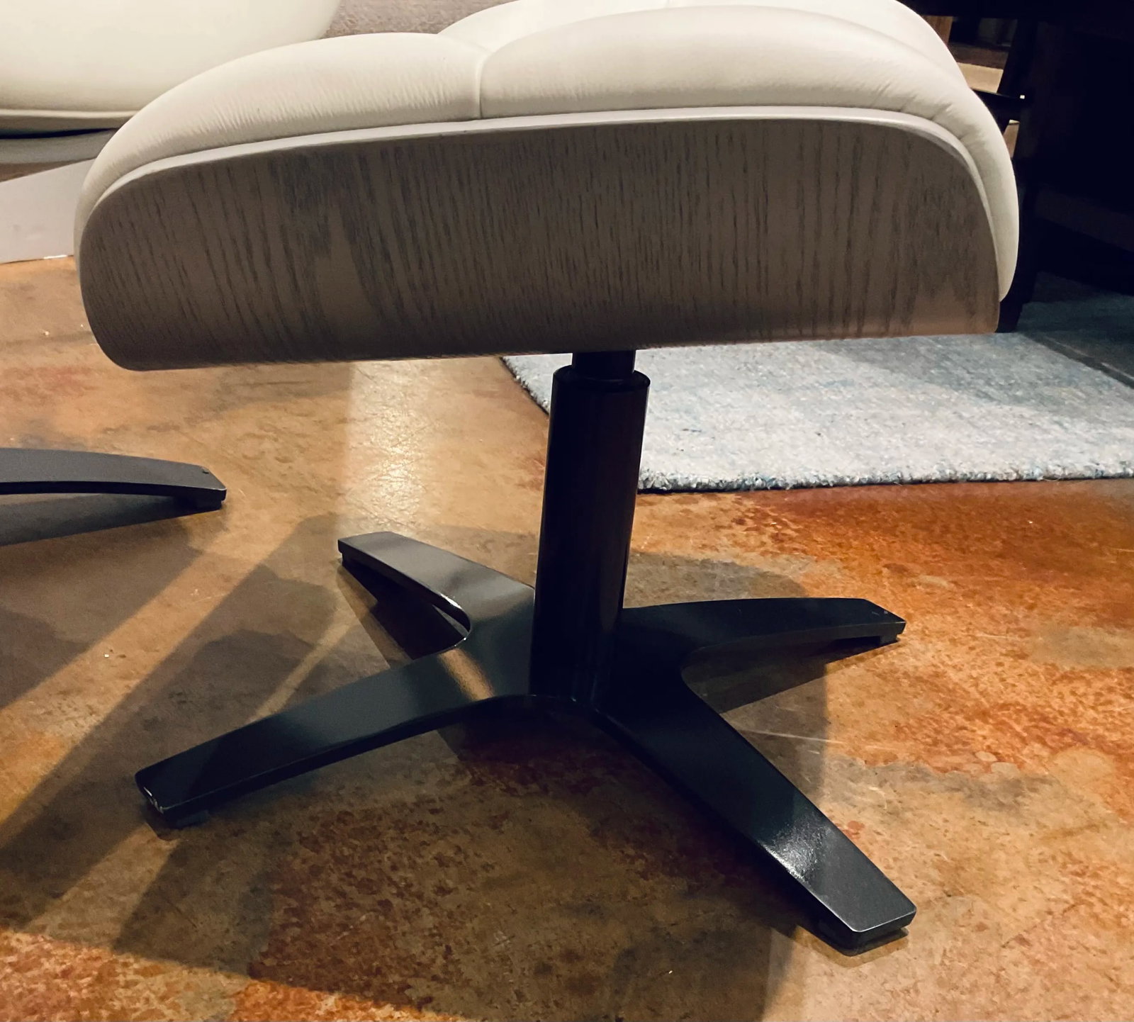 Mod Eames Style Italian White Leather Lounge Chair and Ottoman - 2