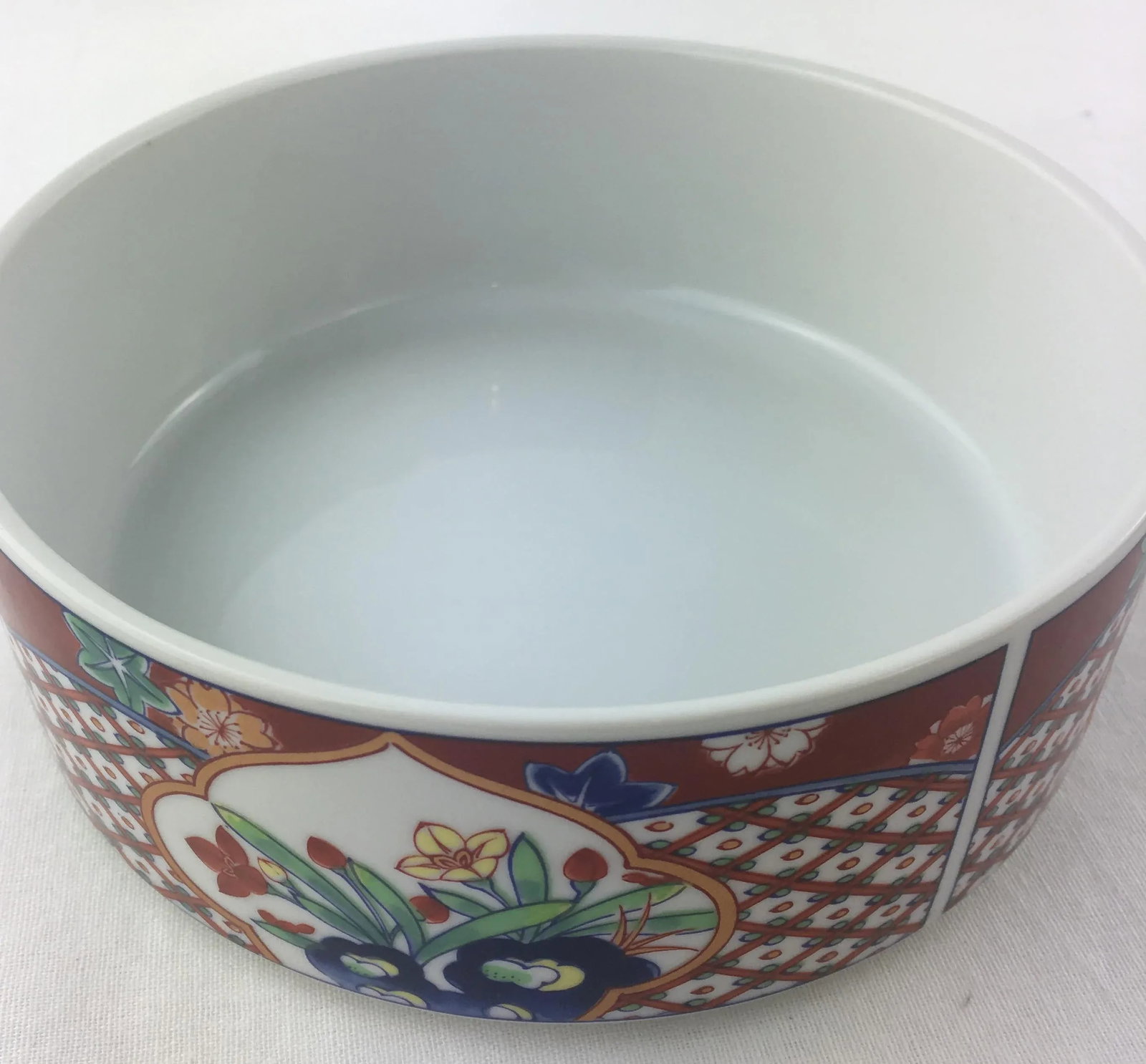 Japanese Hand-Painted Porcelain Lidded Serving Dish, Trinket or Jewelry Box - 3