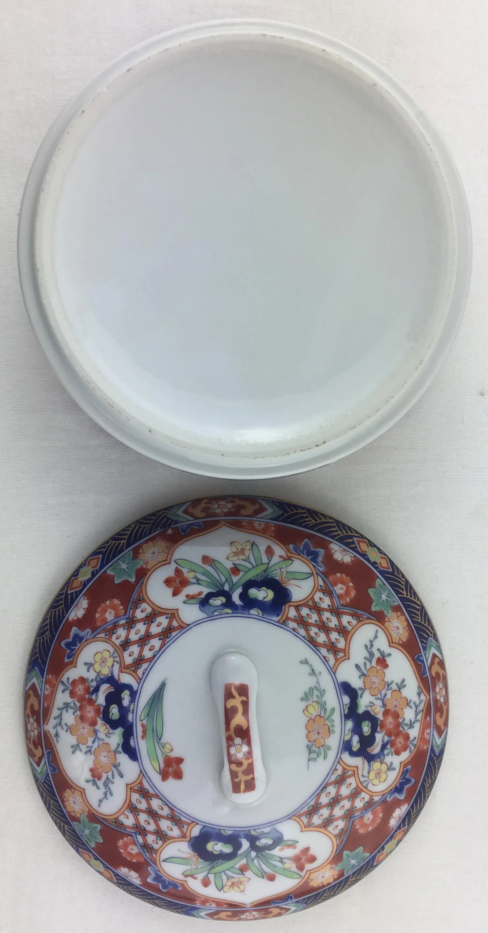 Japanese Hand-Painted Porcelain Lidded Serving Dish, Trinket or Jewelry Box - 6