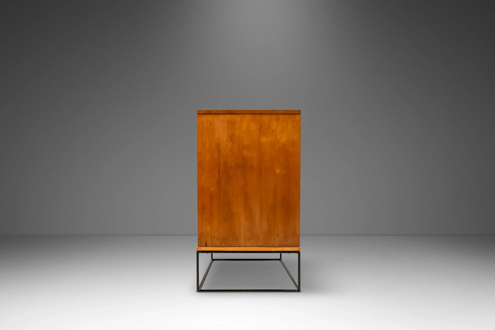 Mid-Century Modern 3-Drawer Dresser / Cabinet in Maple W/ Iron Base by Paul McCobb for Planner Group - 4