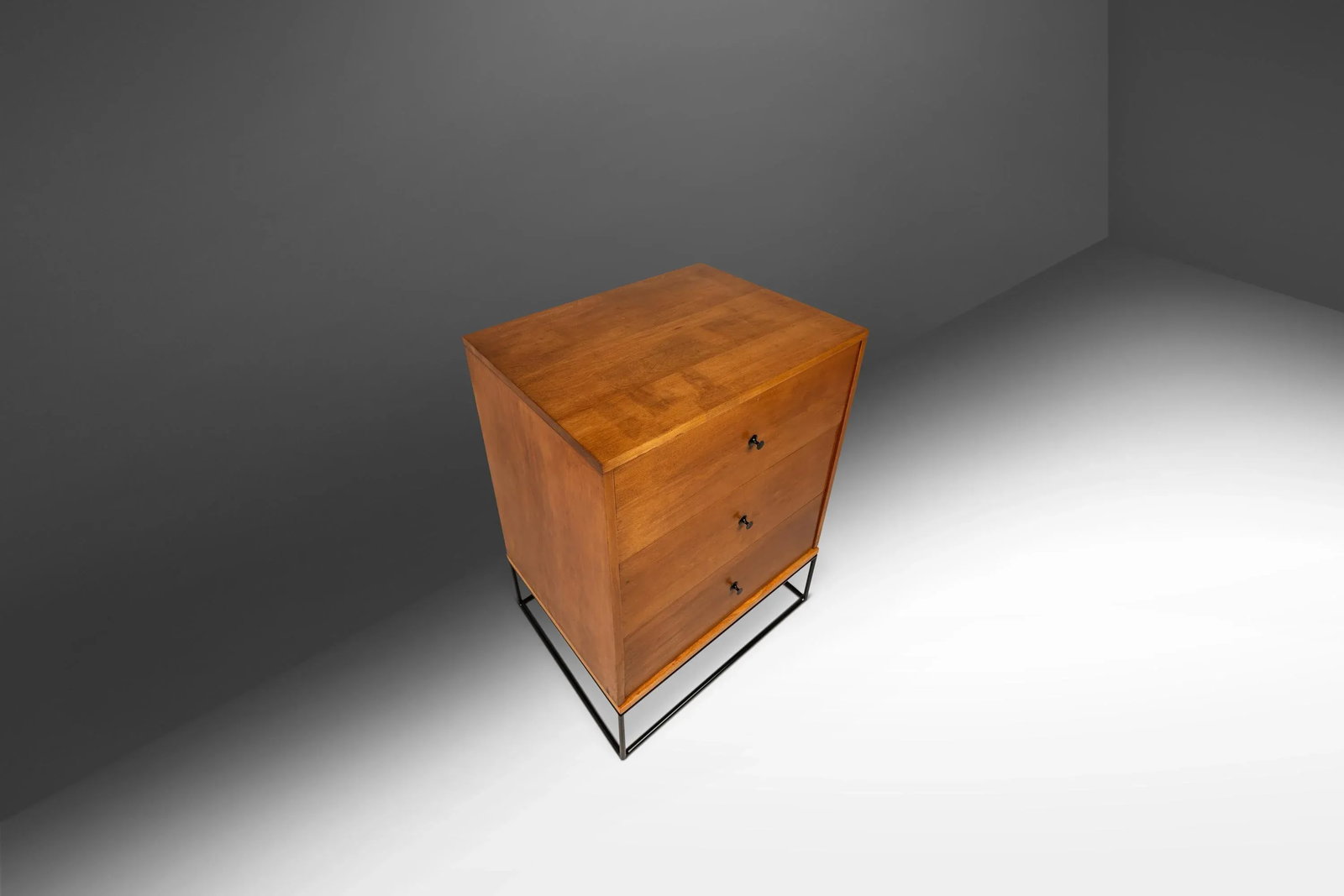 Mid-Century Modern 3-Drawer Dresser / Cabinet in Maple W/ Iron Base by Paul McCobb for Planner Group - 5