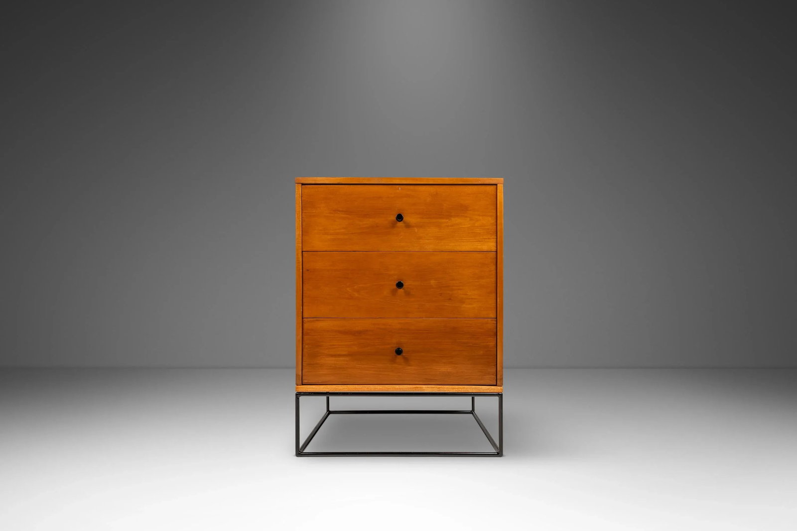 Mid-Century Modern 3-Drawer Dresser / Cabinet in Maple W/ Iron Base by Paul McCobb for Planner Group - 6