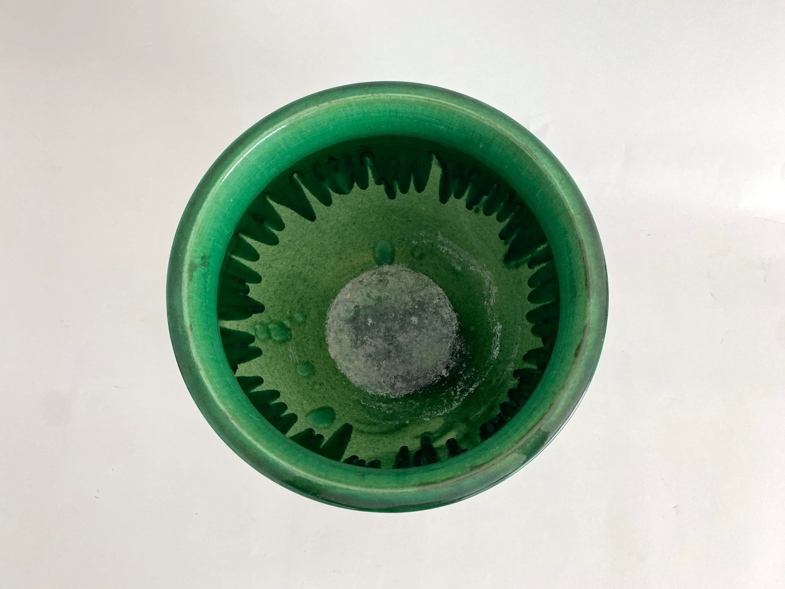 Large Awaji Japanese Pottery Incised Iris JardiniÃ¨re Bowl Vase - 4