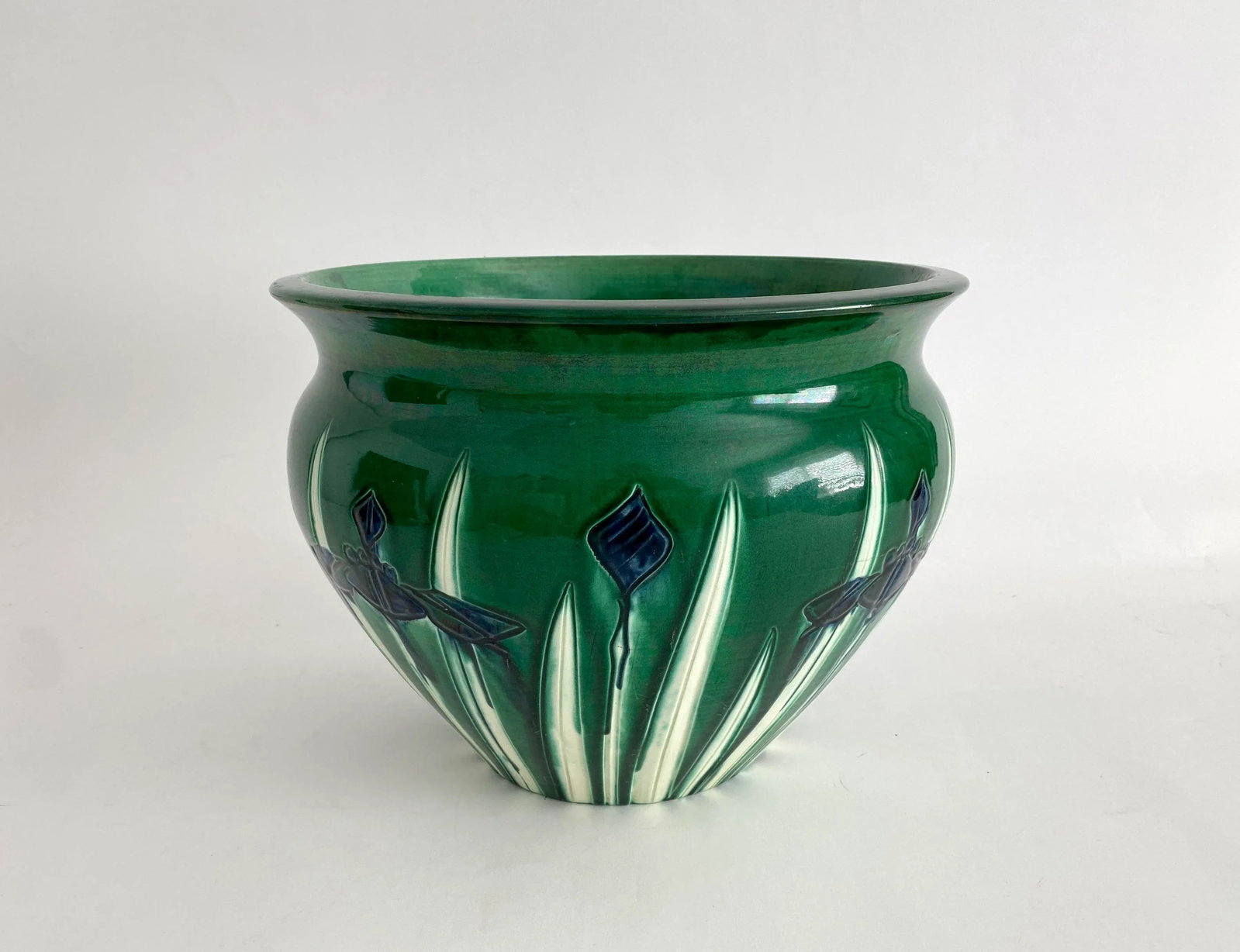 Large Awaji Japanese Pottery Incised Iris JardiniÃ¨re Bowl Vase - 6