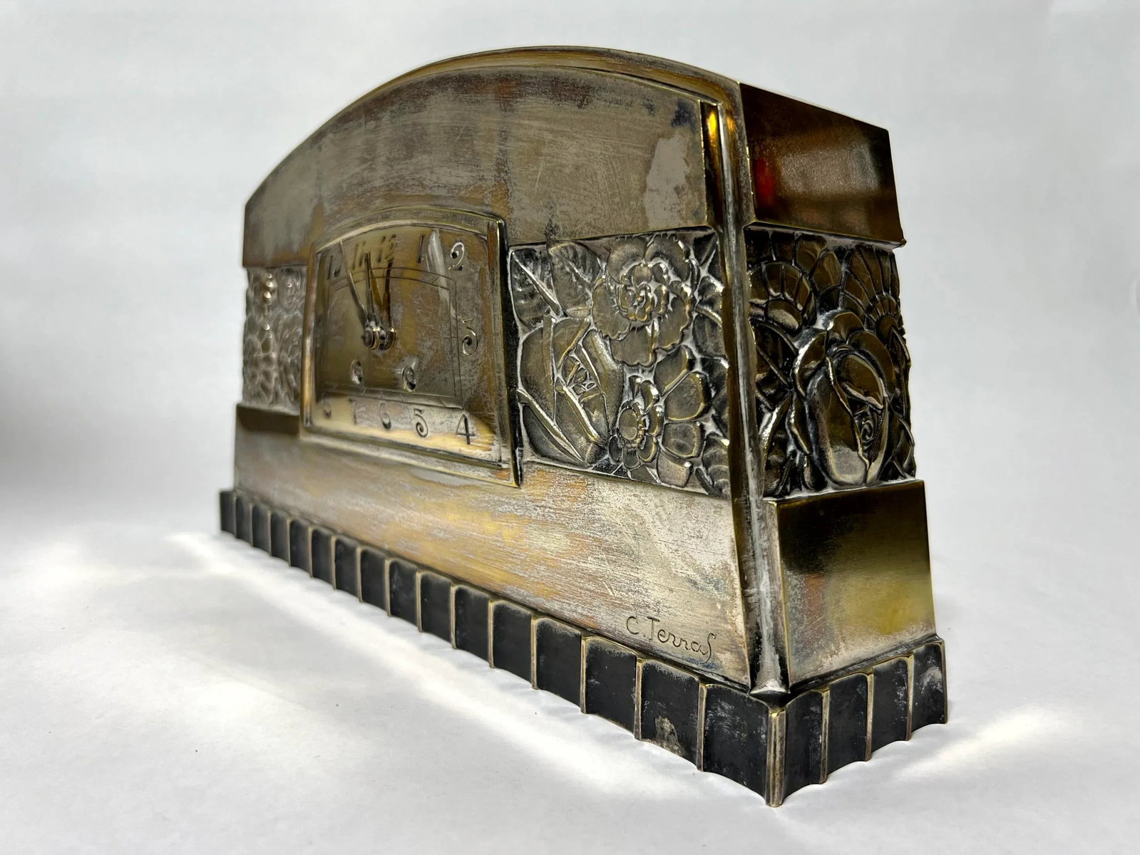 French Art Deco Silvered Bronze Mantel Clock by C. Terras, 1925 - 2