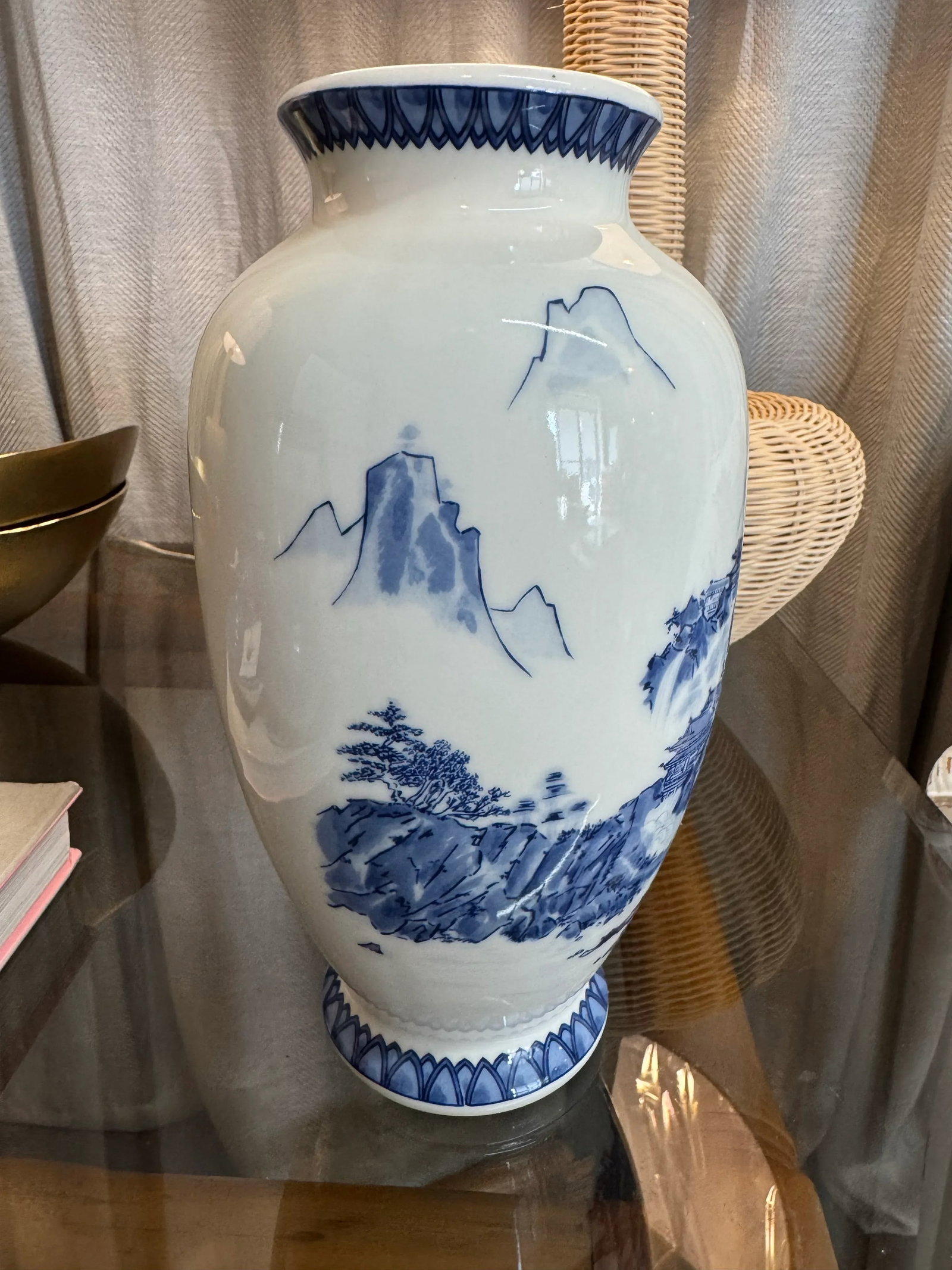 Chinoiserie Landscape Vase - 3
