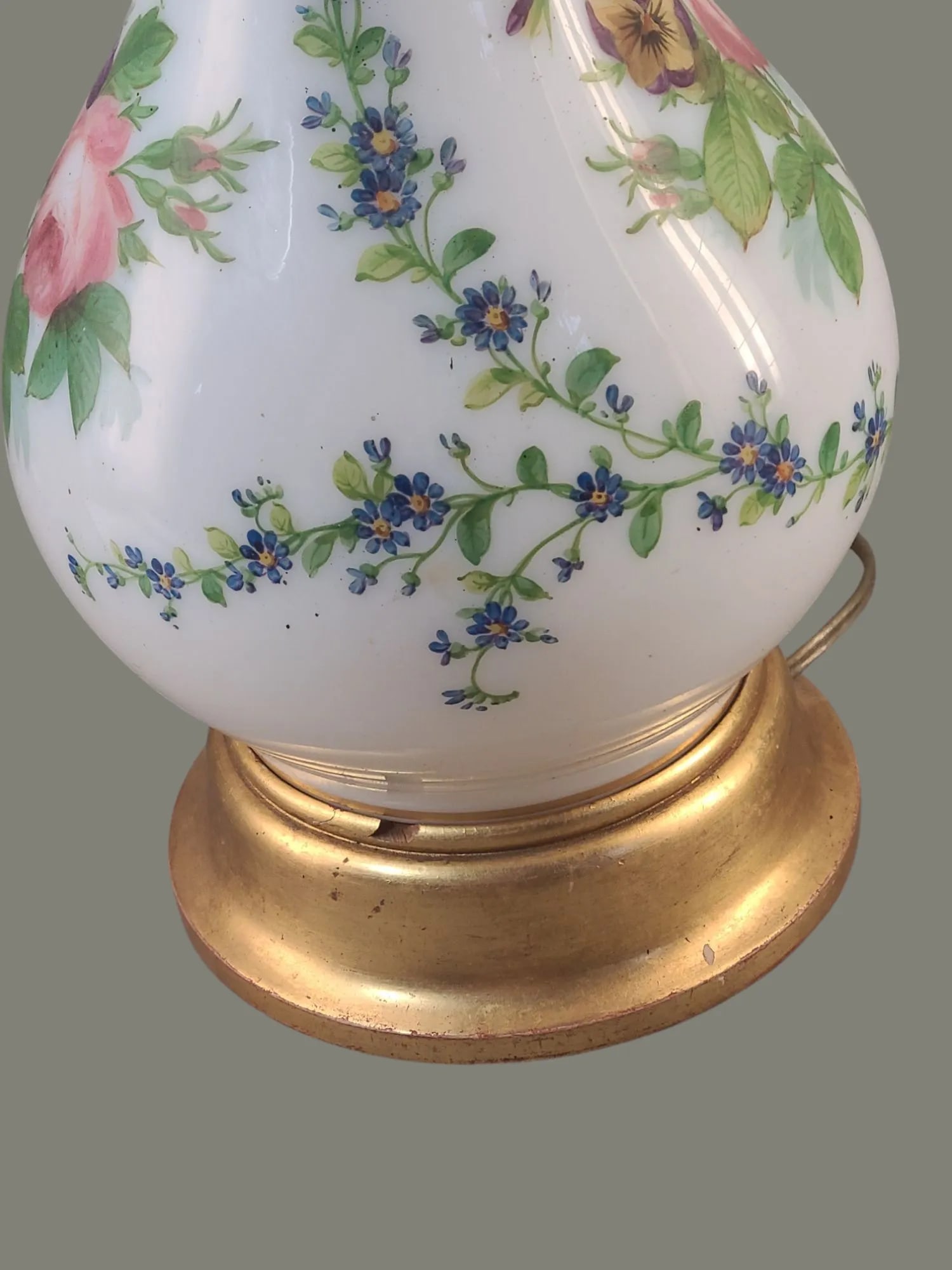 Vintage Hand Painted Romantic Roses Pansies Opaline Fenton Glass Ruffled Top Table Lamp - 7