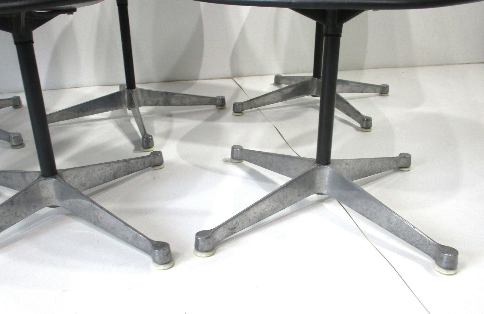 6 Eames Aluminum Group Swiveling Dining Chairs for Herman Miller - 9