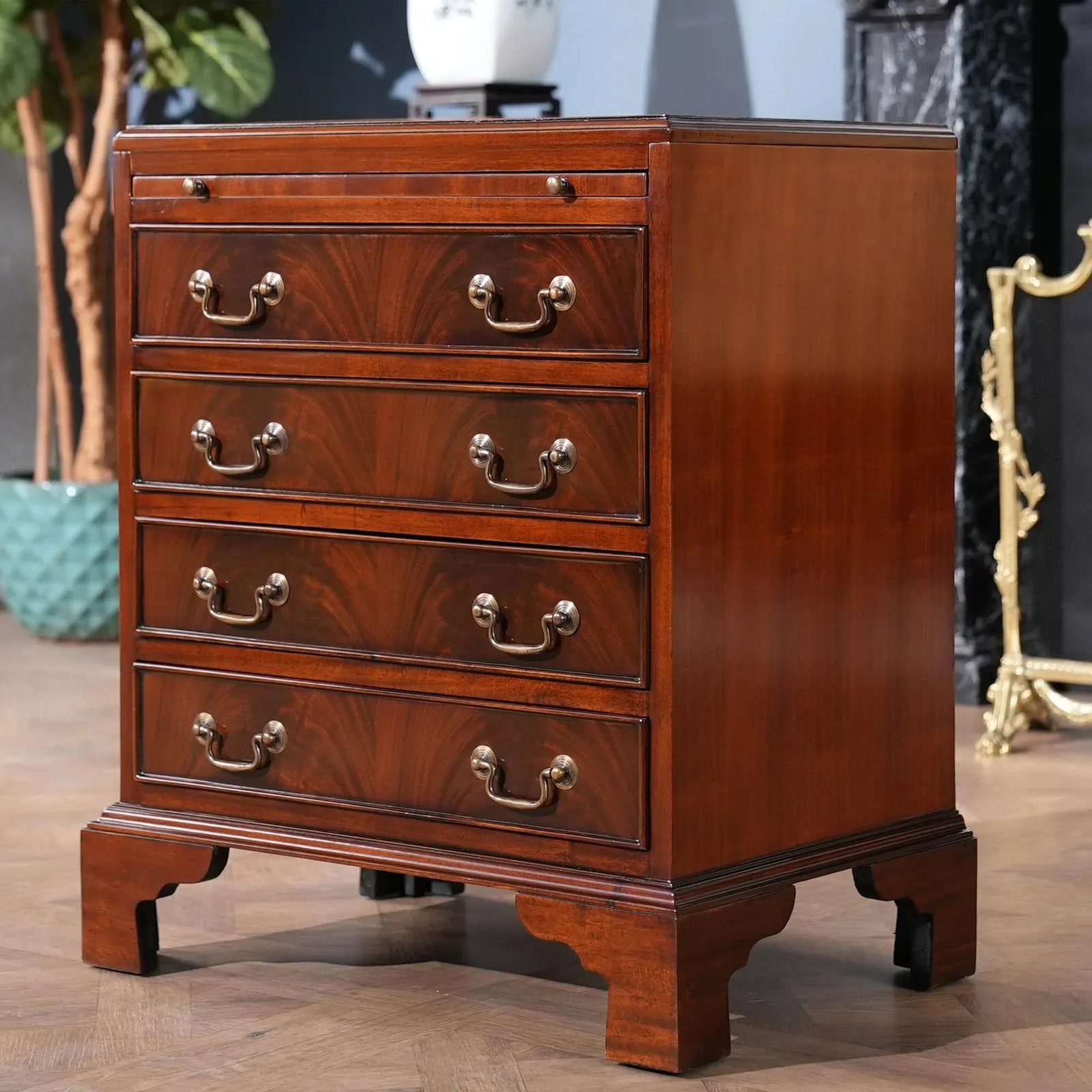 Niagara Furniture Campaign Small Mahogany Chest - 7